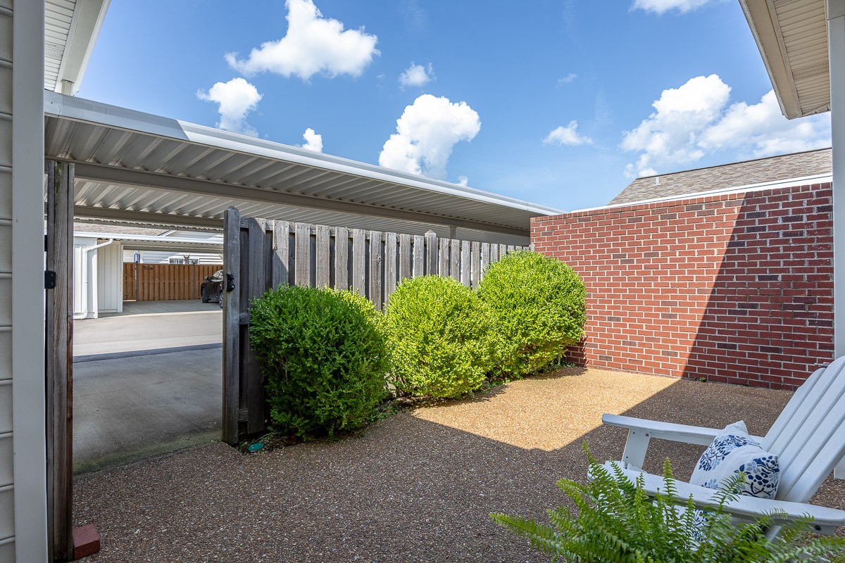 7094 Sunrise Cir
