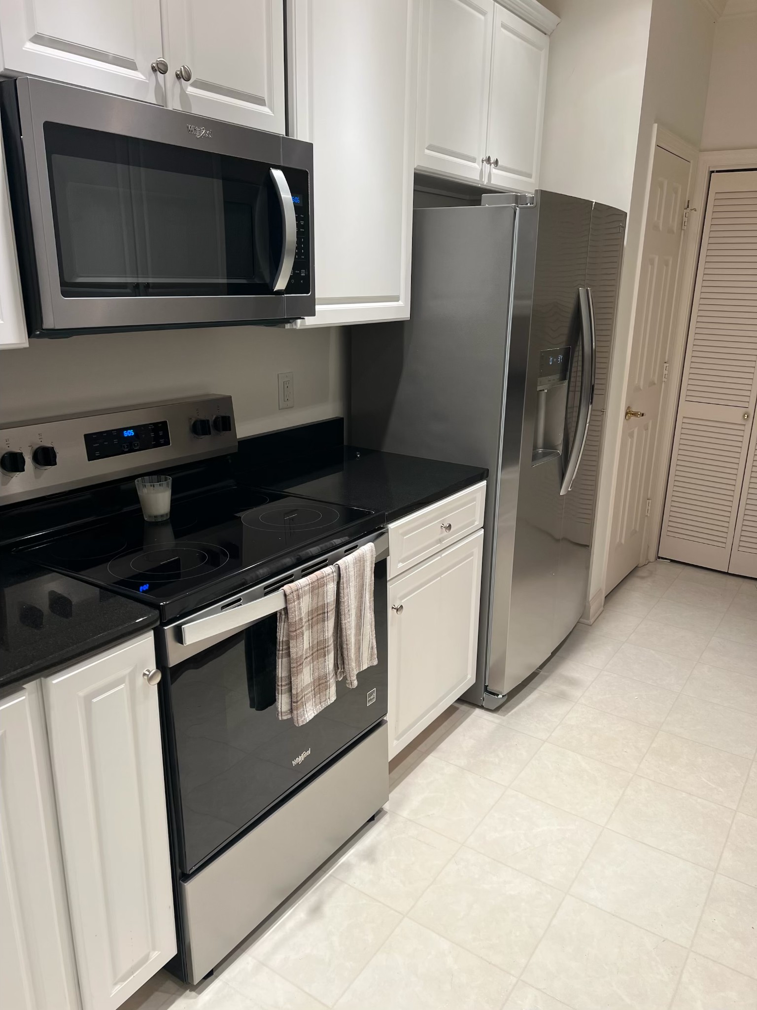 7094 Sunrise Cir