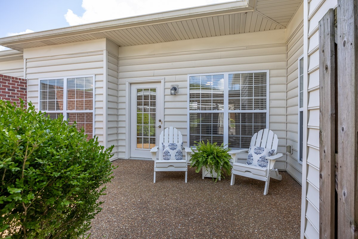 7094 Sunrise Cir