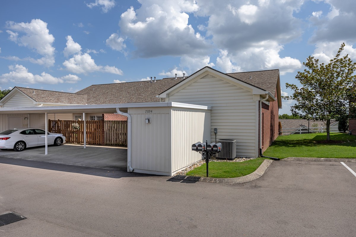 7094 Sunrise Cir