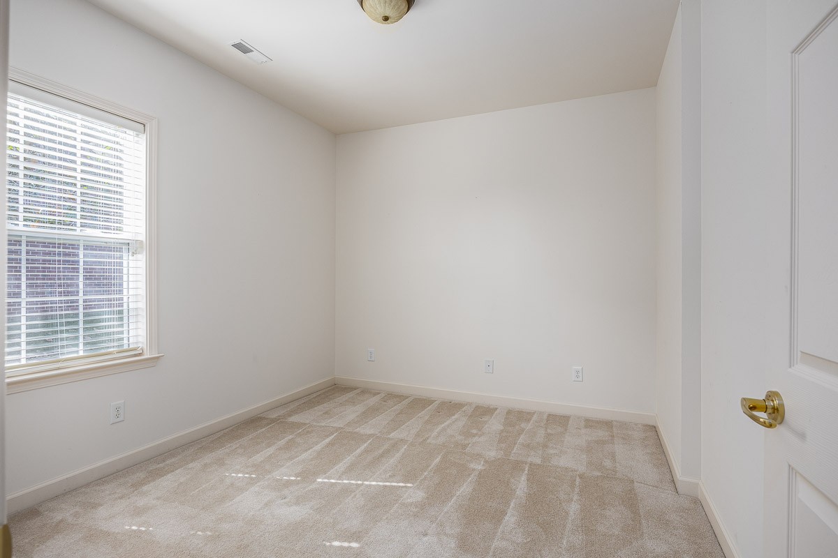 7094 Sunrise Cir