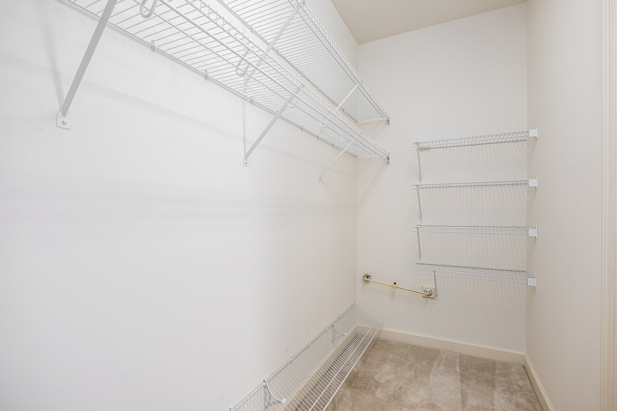 7094 Sunrise Cir