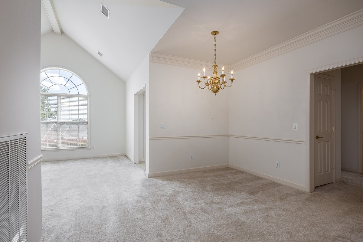 7094 Sunrise Cir