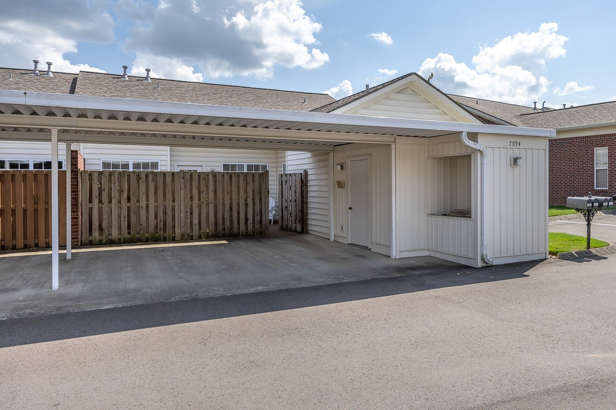 7094 Sunrise Cir