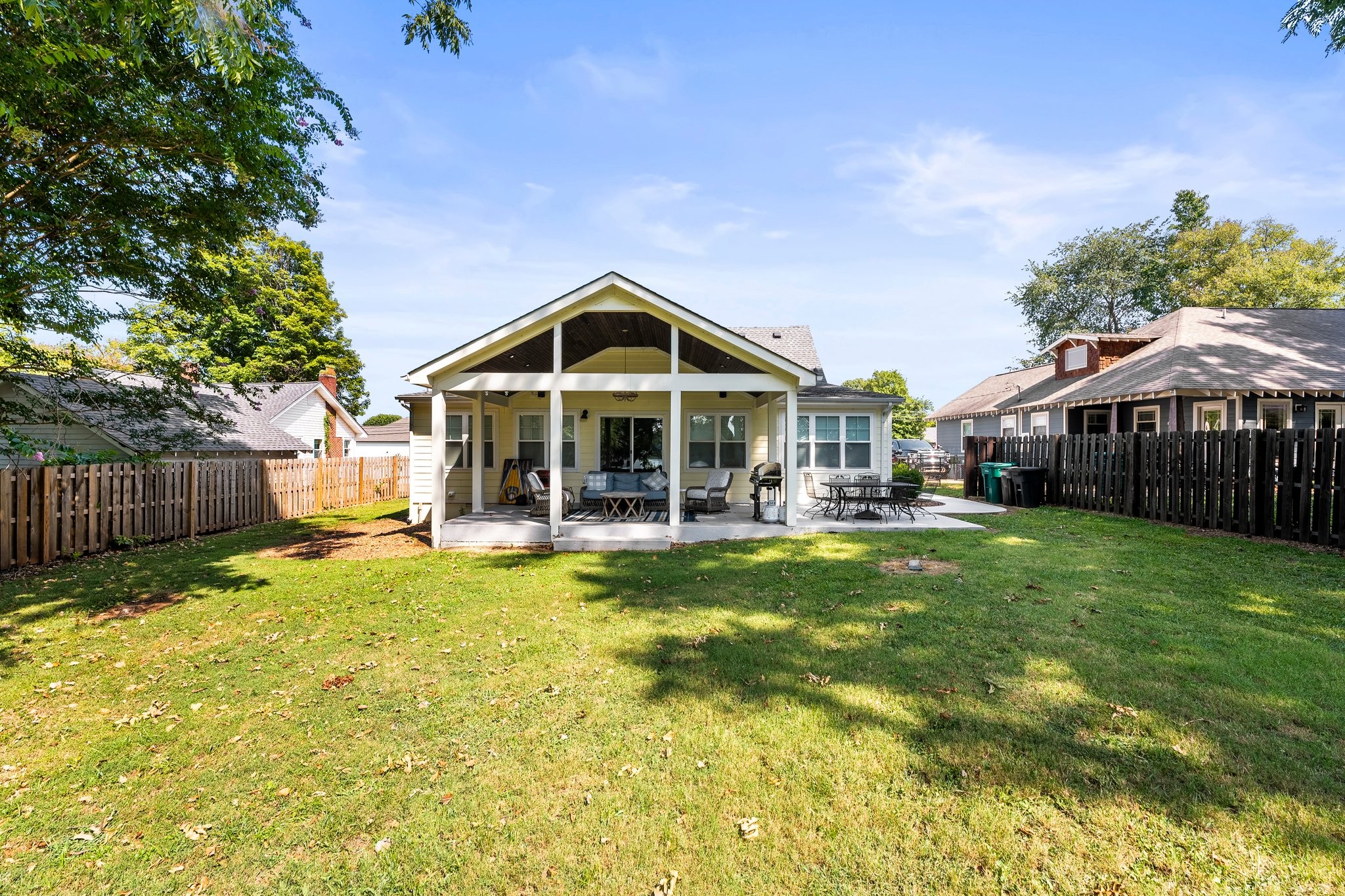 1205 N High St