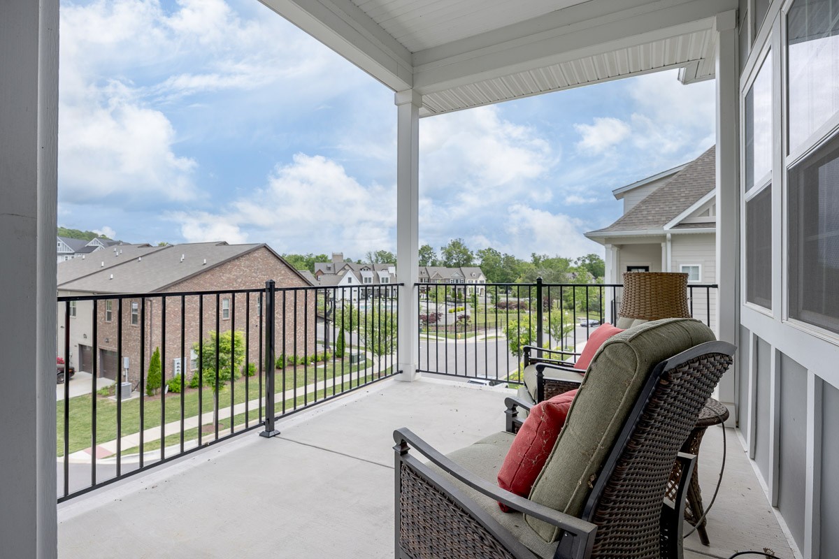 1901 Shadow Green Dr Unit: 303