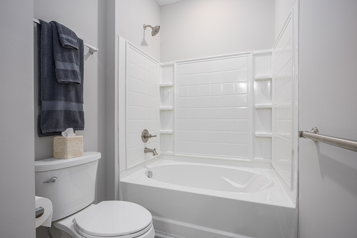 1901 Shadow Green Dr Unit: 303