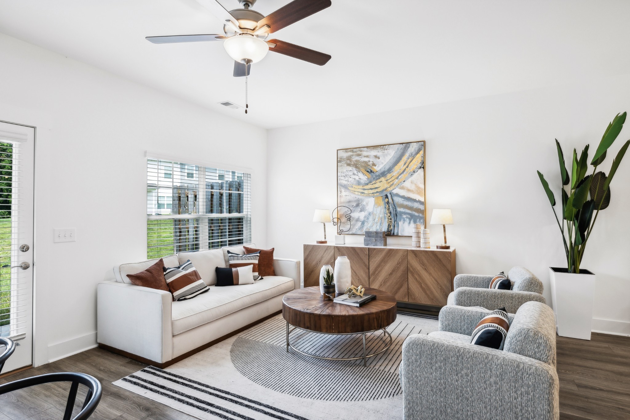 1067 Sweetleaf Dr