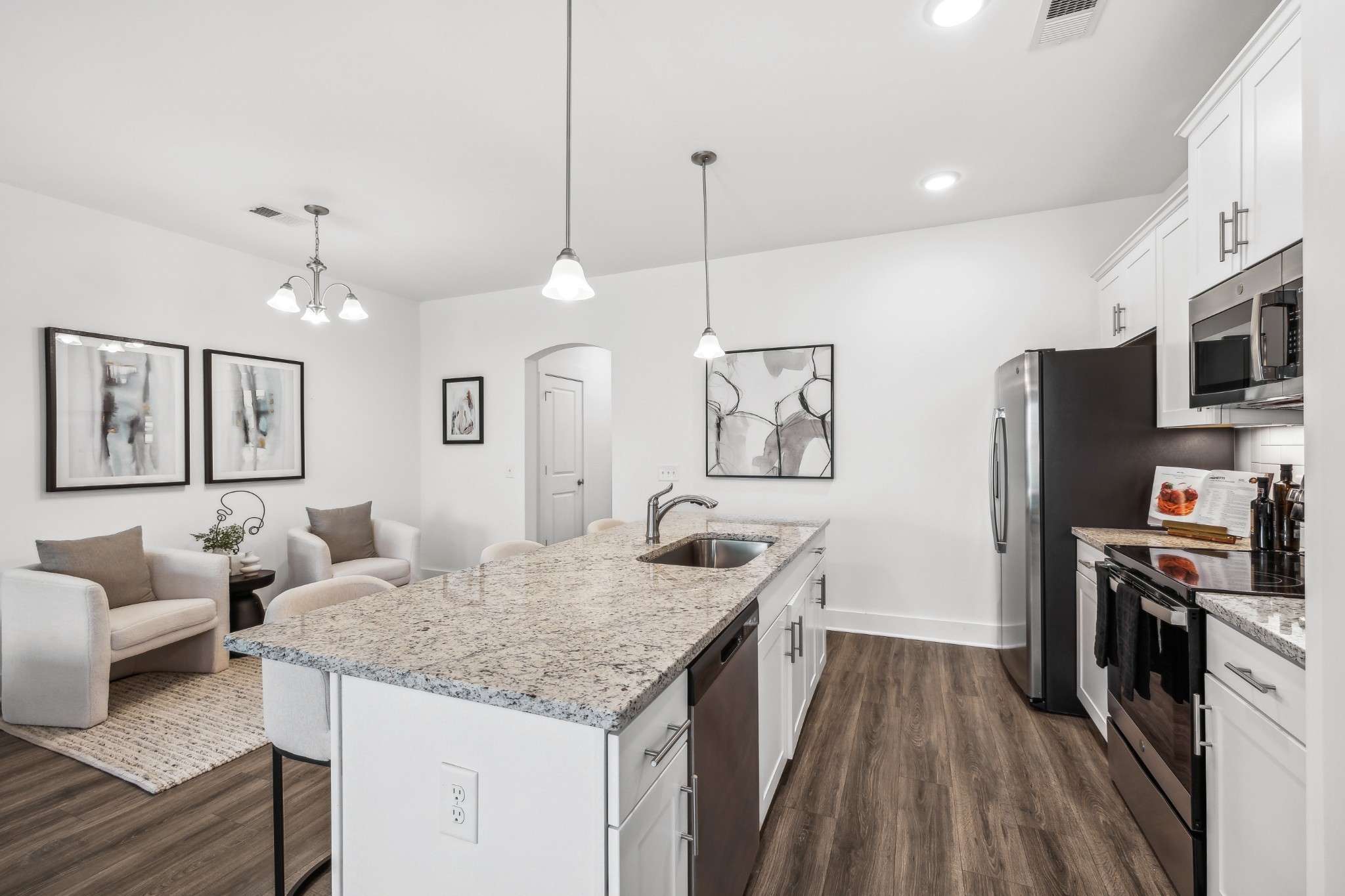 1067 Sweetleaf Dr