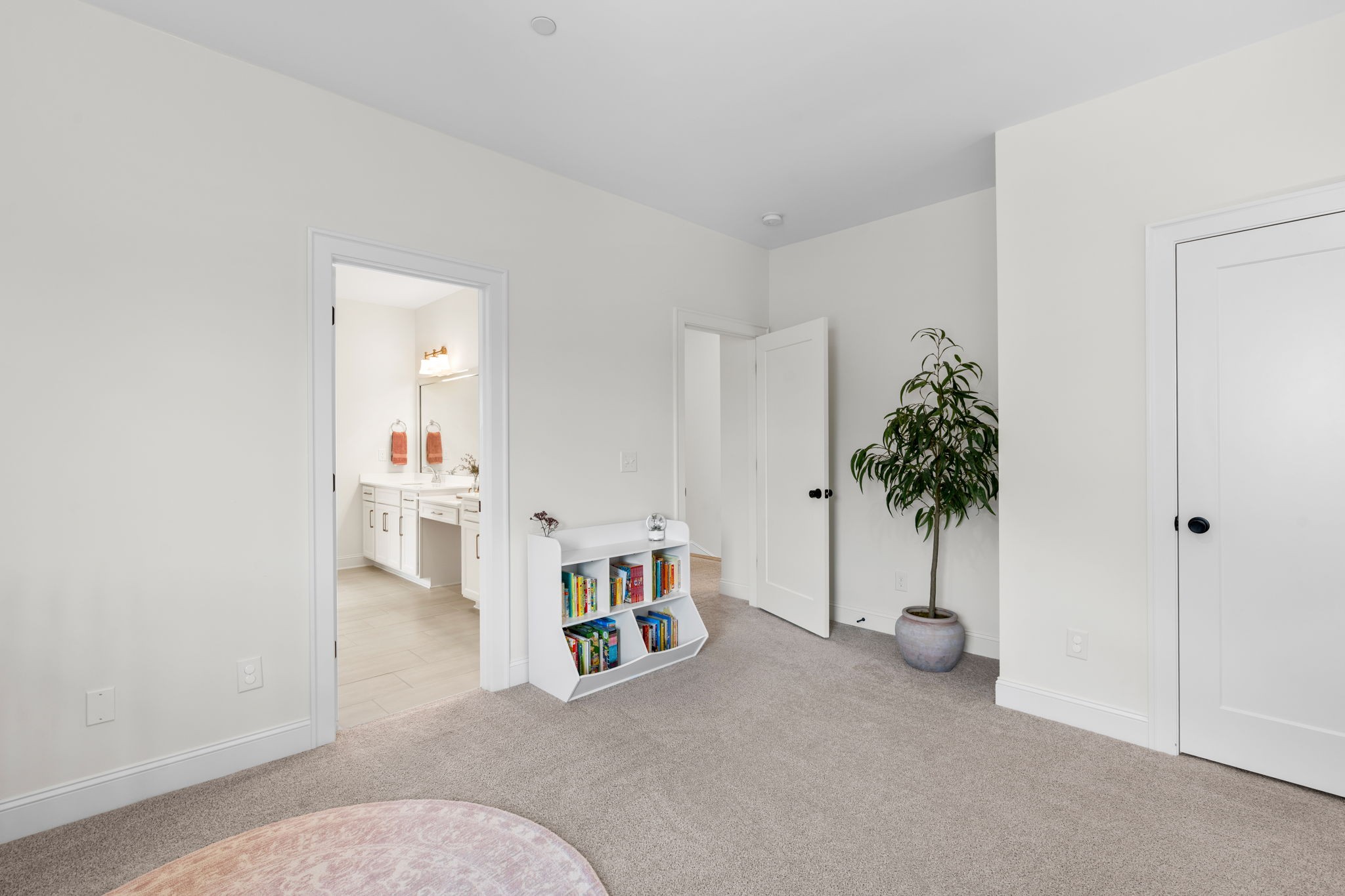 1116 Angela Ann Ct
