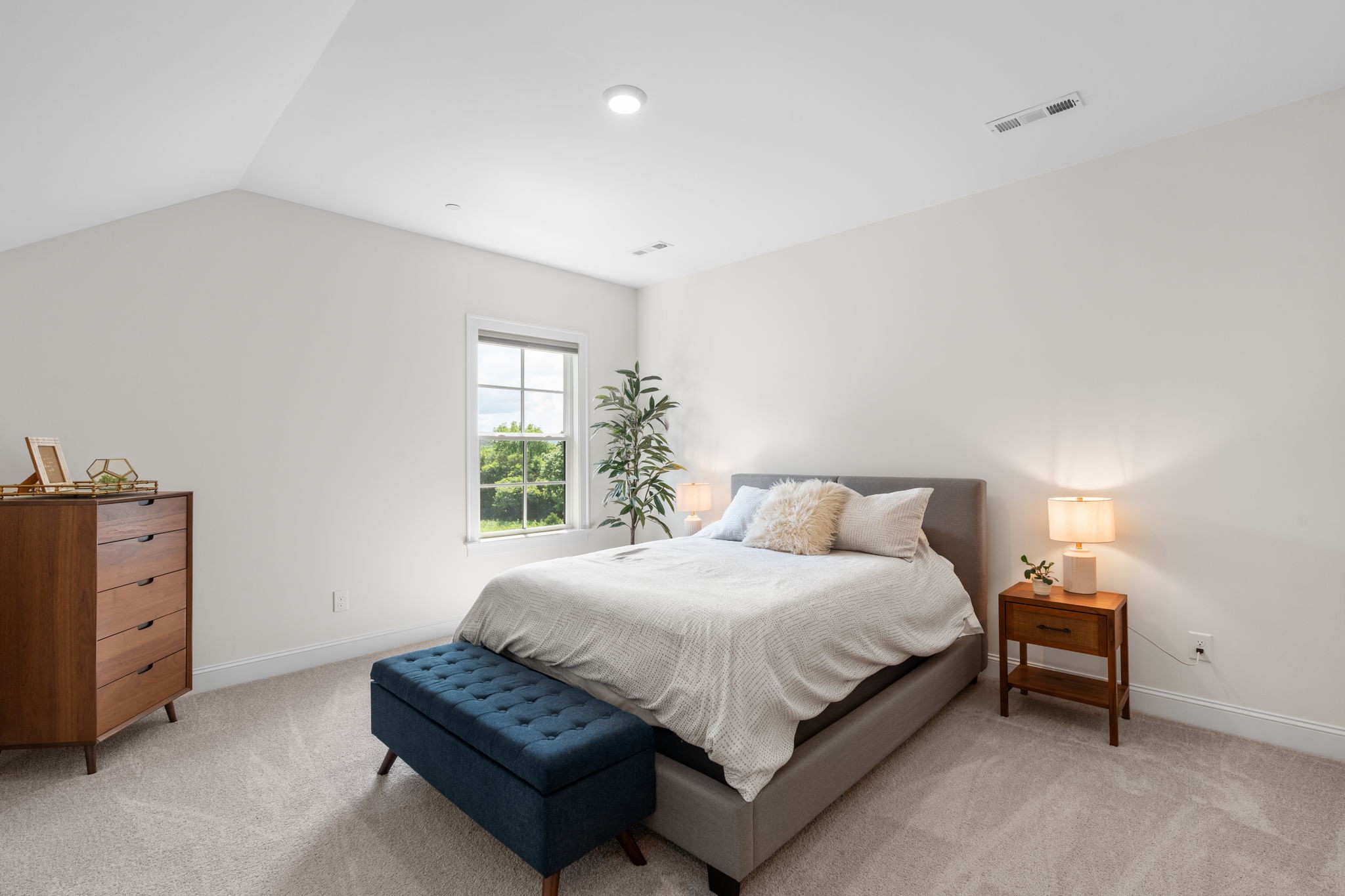 1116 Angela Ann Ct