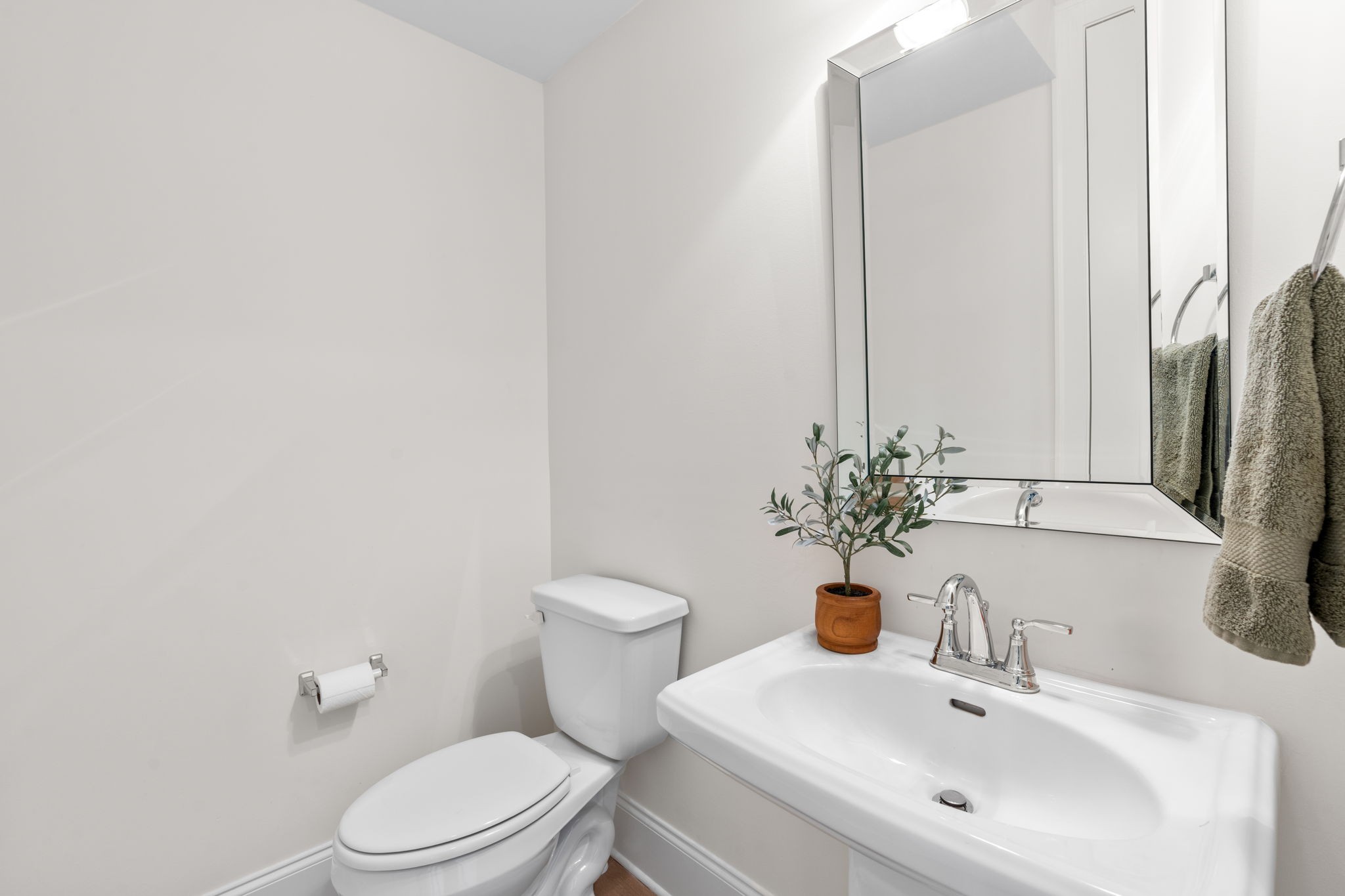 1116 Angela Ann Ct