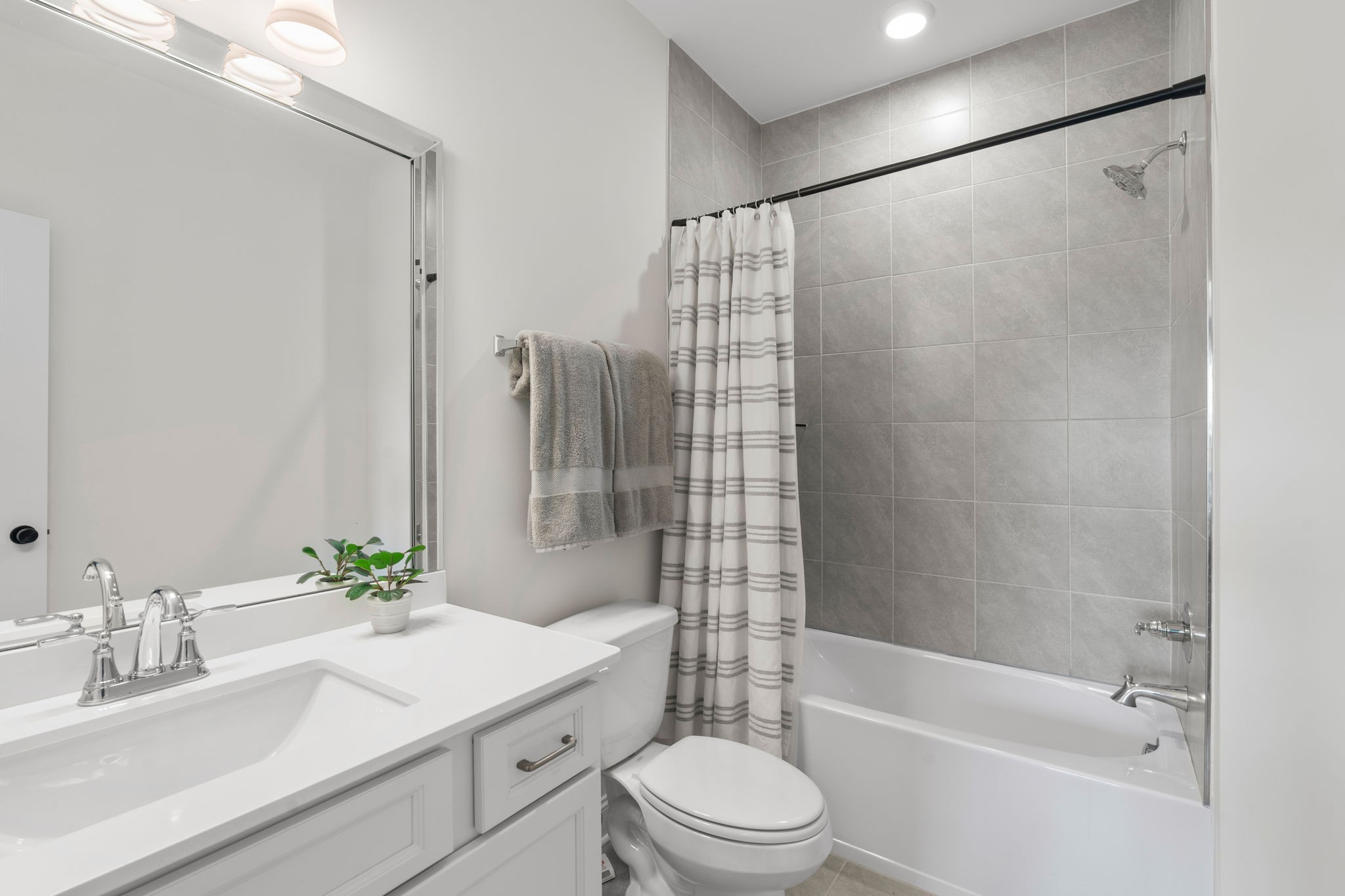 1116 Angela Ann Ct