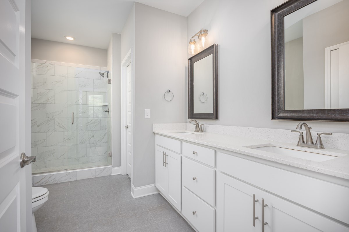 2000 Shadow Green Dr Unit: H-203