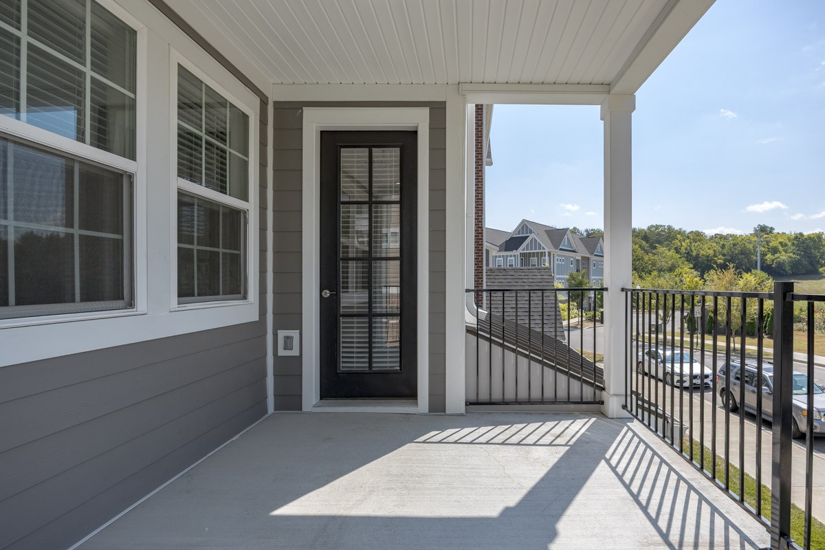 2000 Shadow Green Dr Unit: H-203
