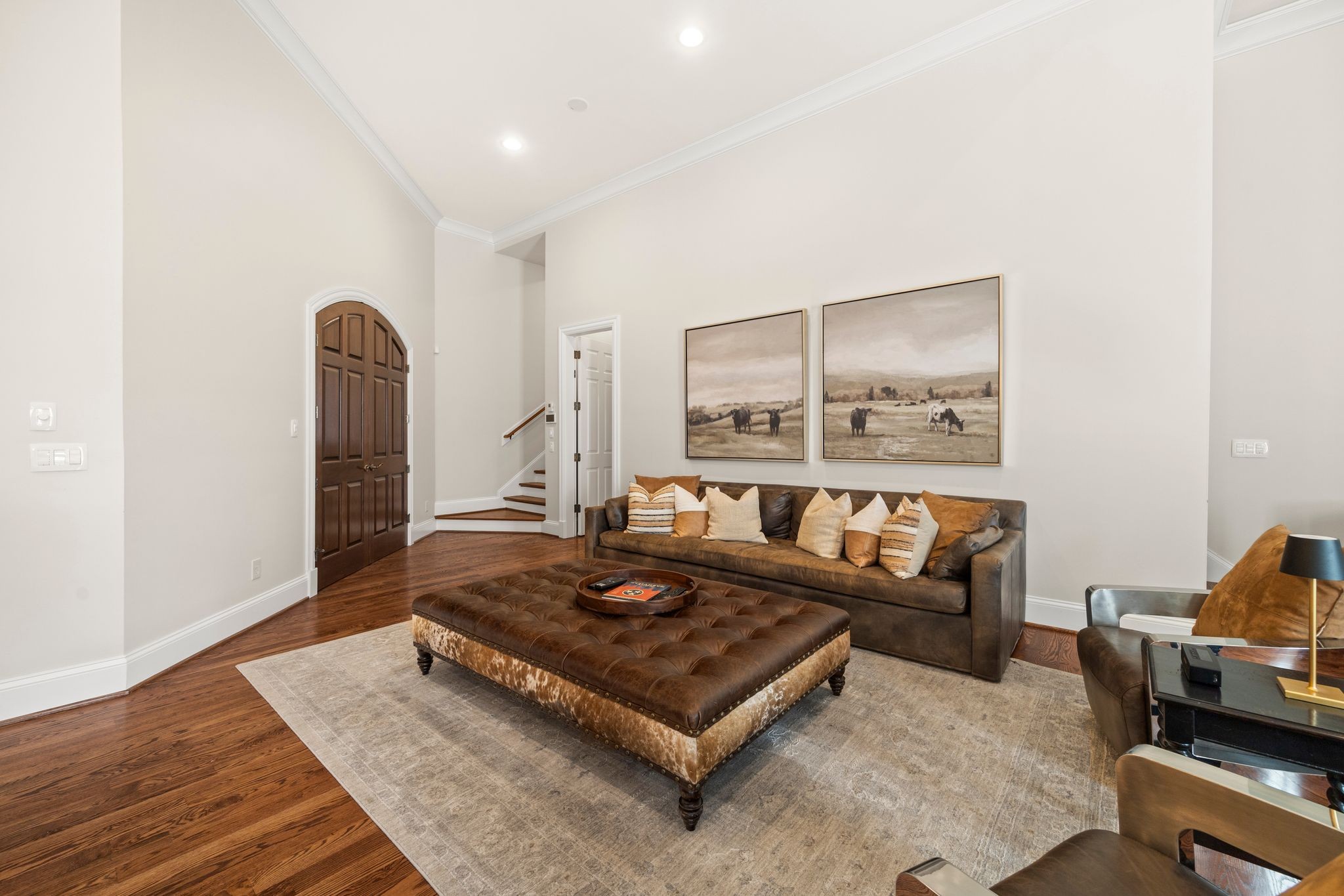 937 Travelers Ct