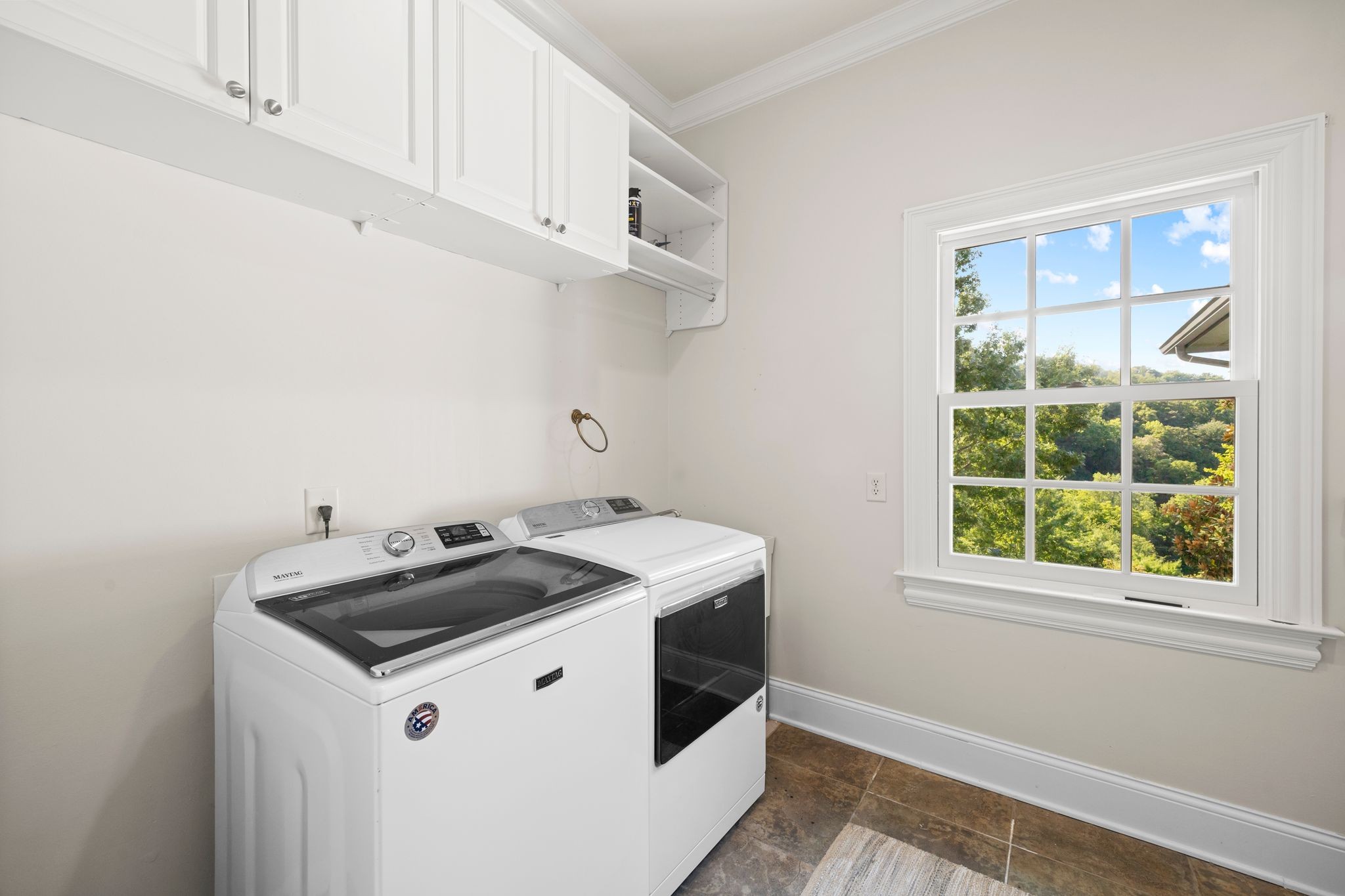 937 Travelers Ct