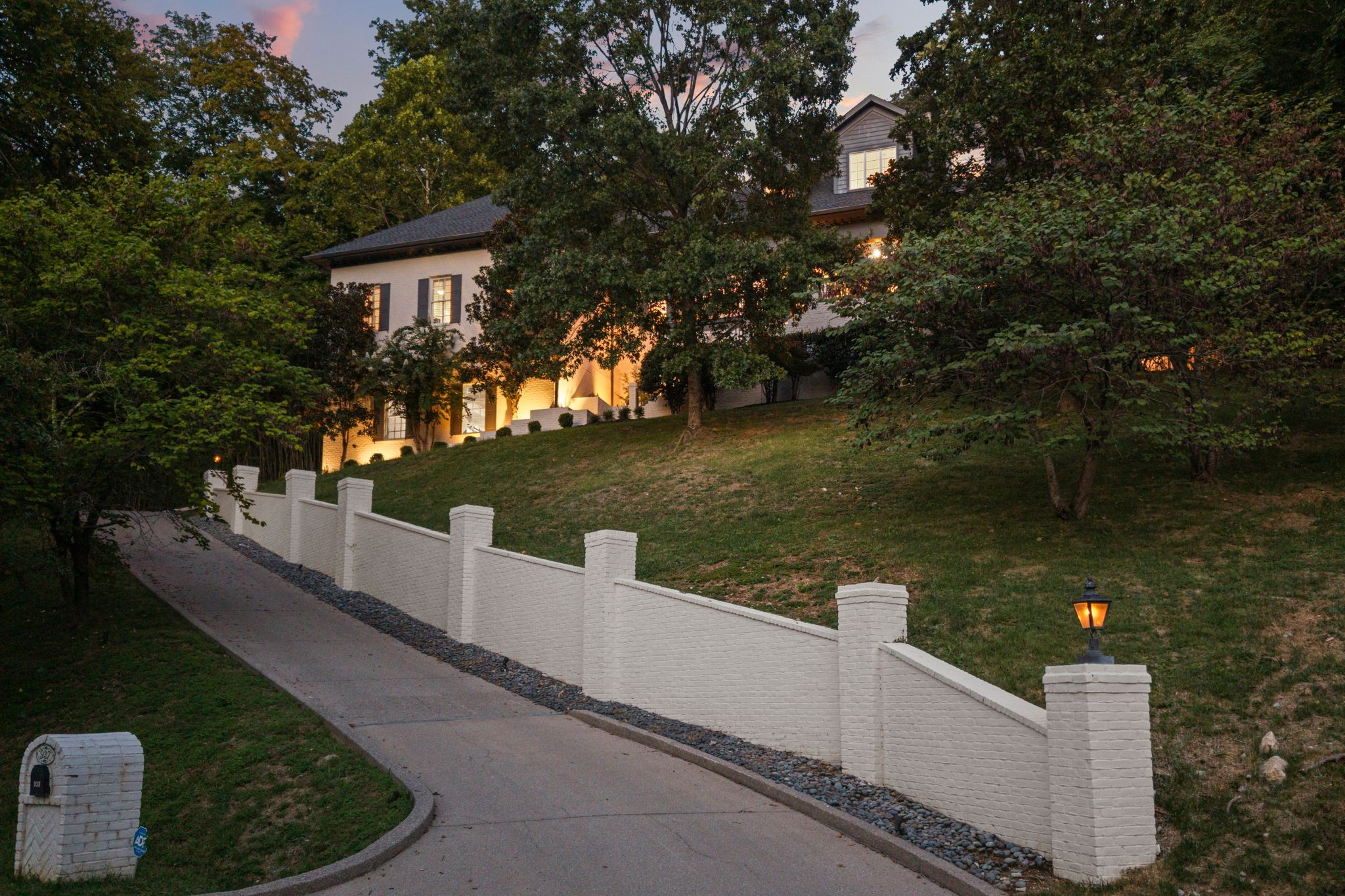 937 Travelers Ct