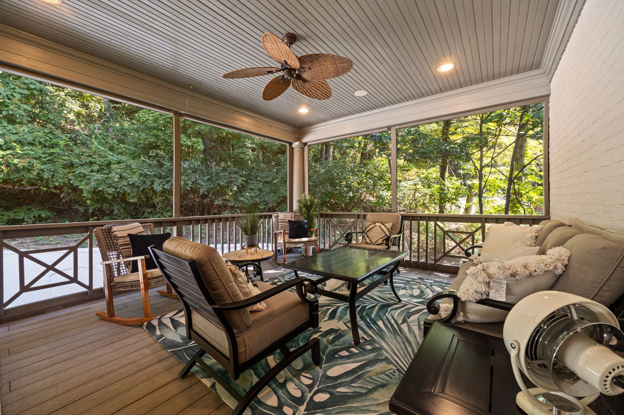 937 Travelers Ct