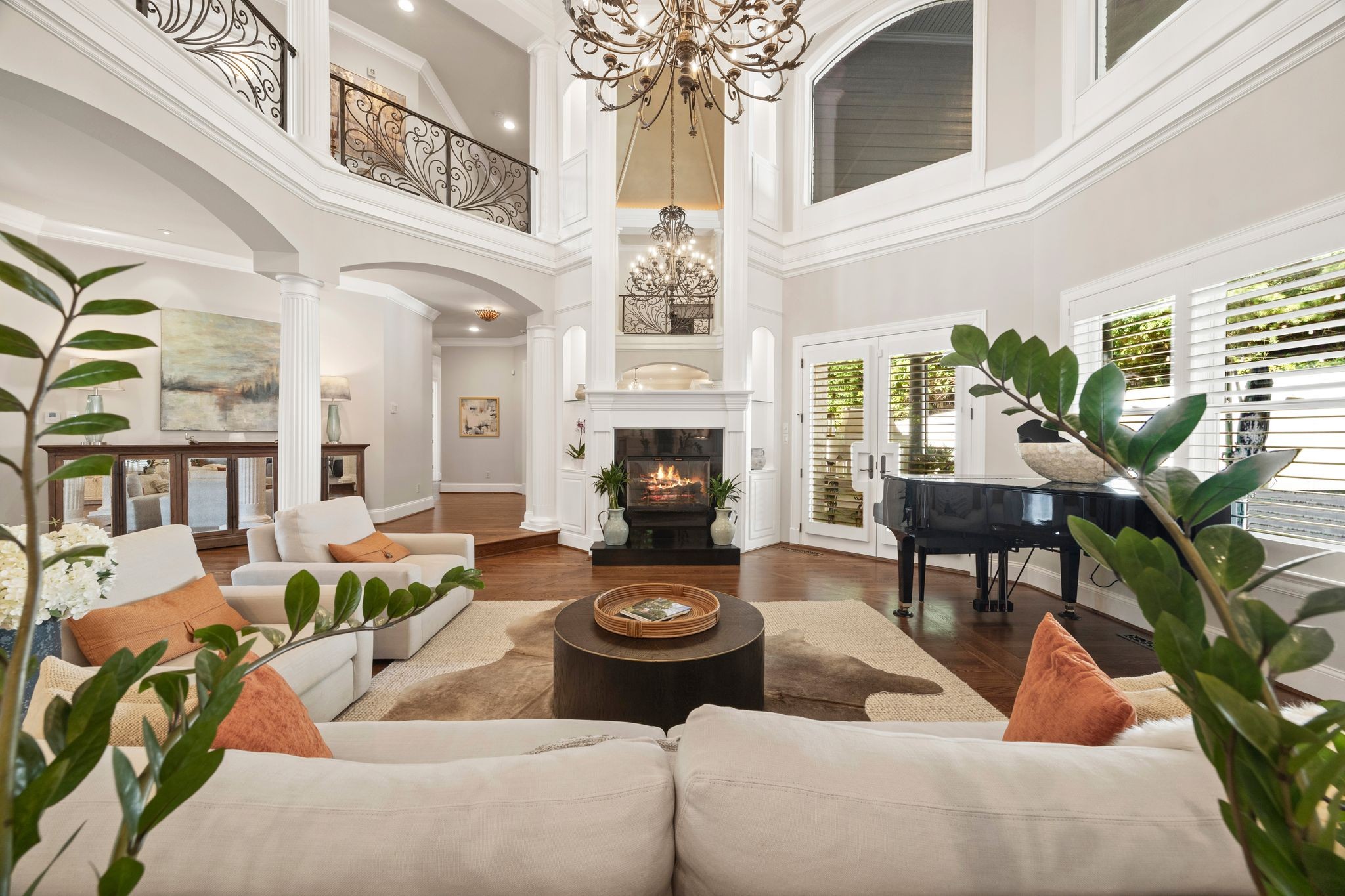937 Travelers Ct