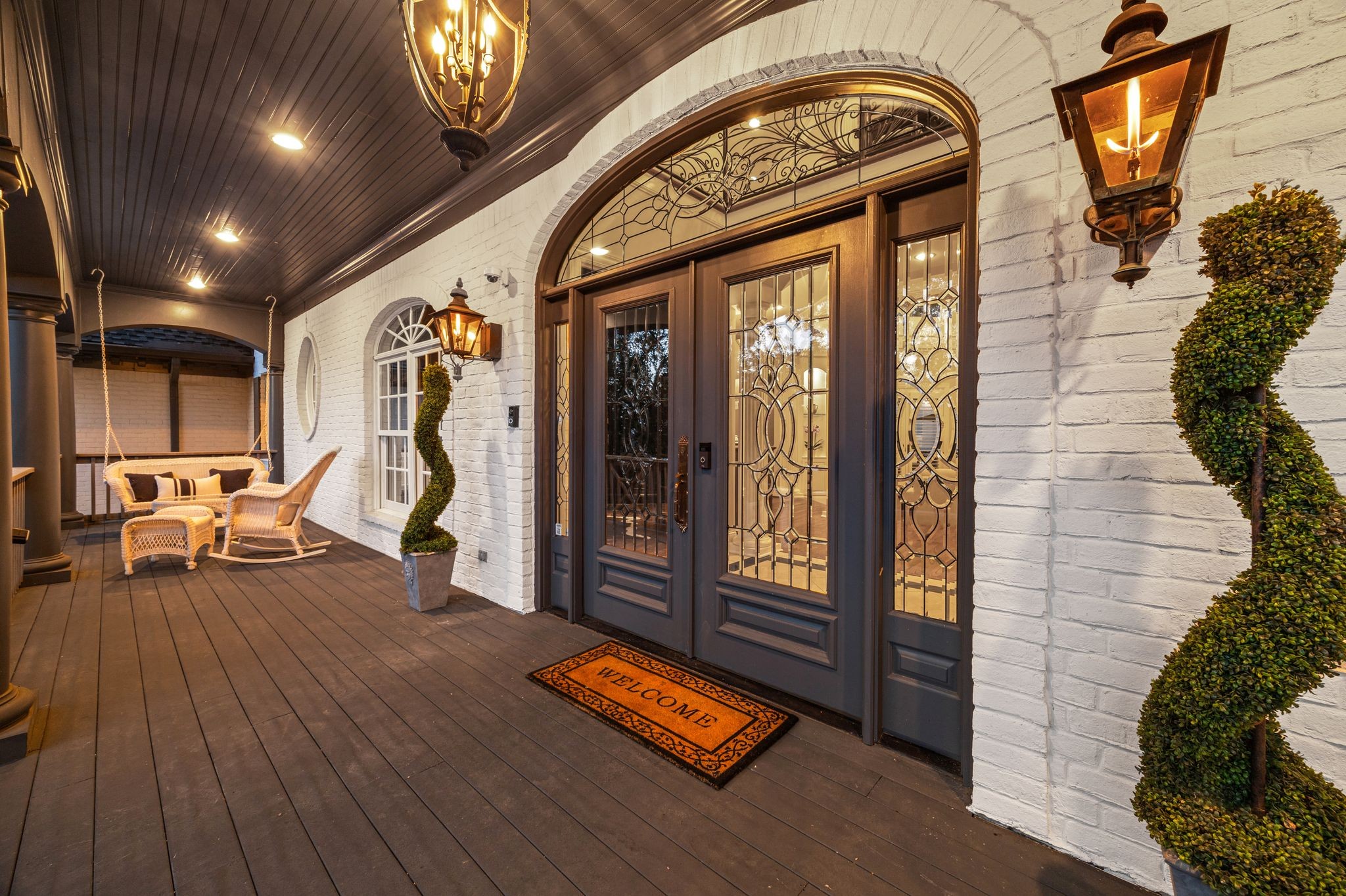 937 Travelers Ct