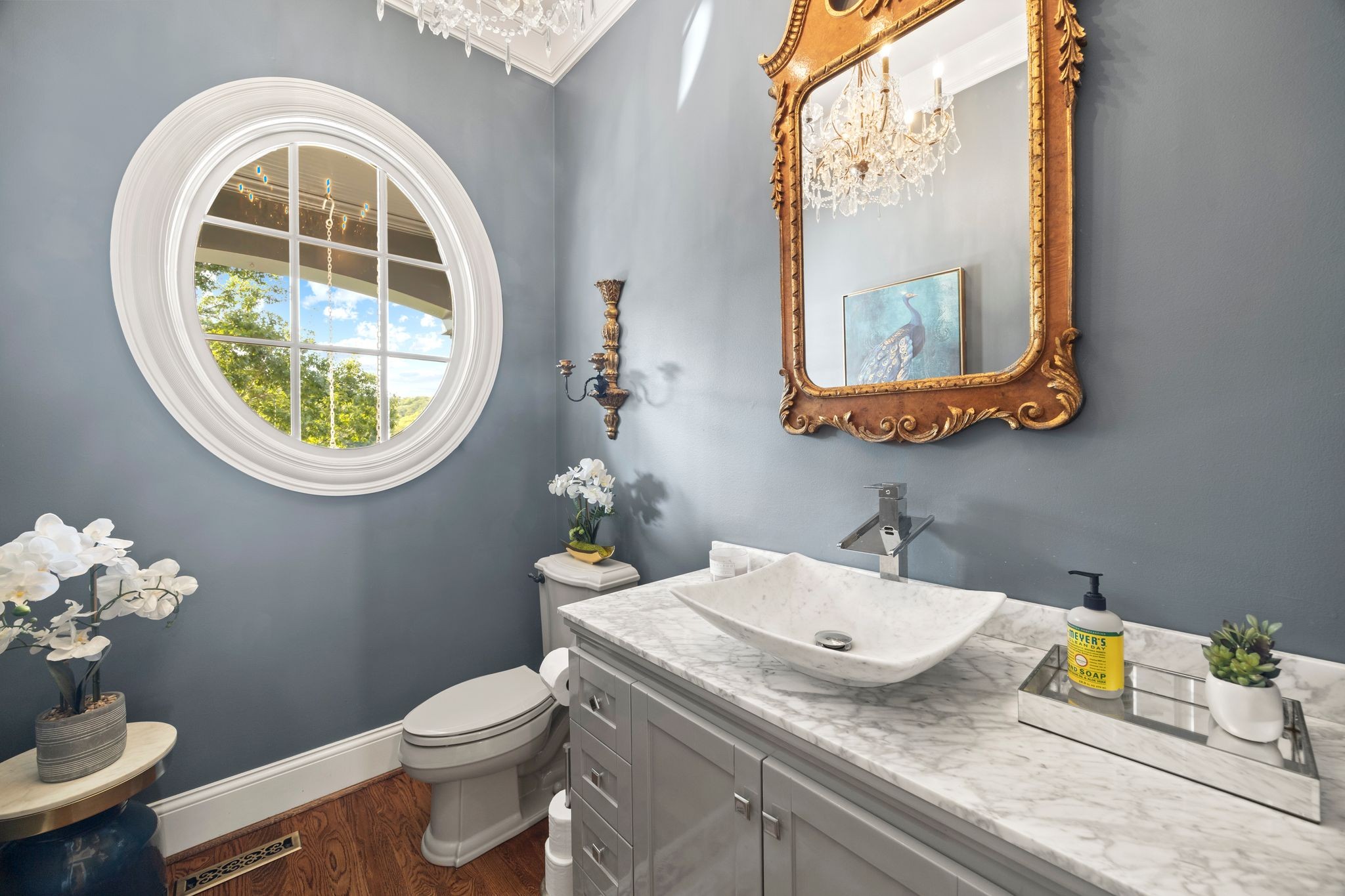 937 Travelers Ct