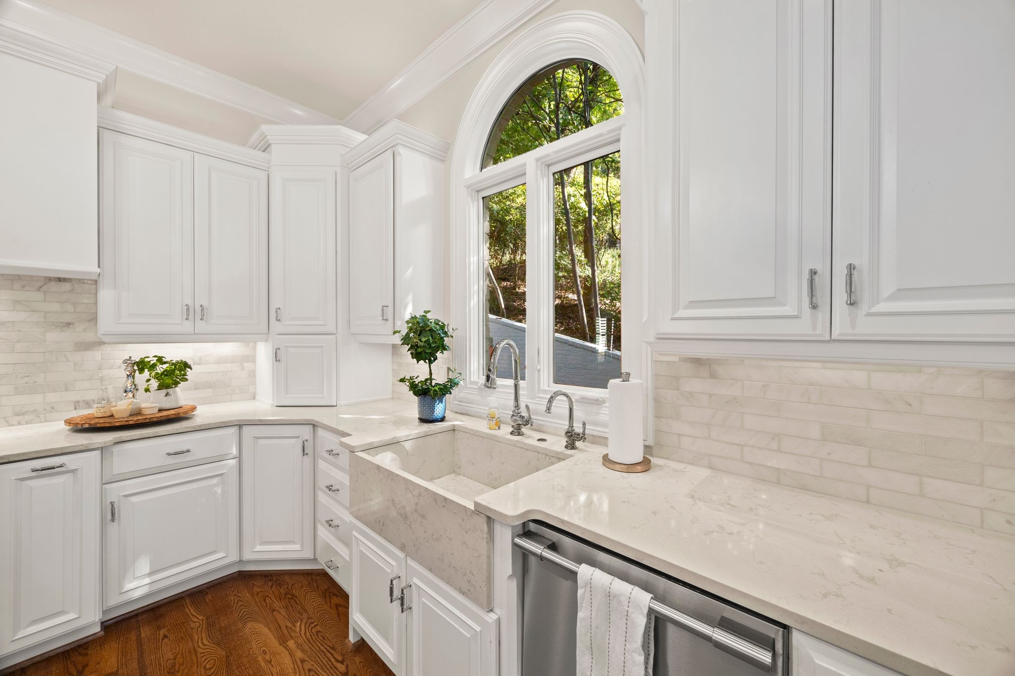 937 Travelers Ct