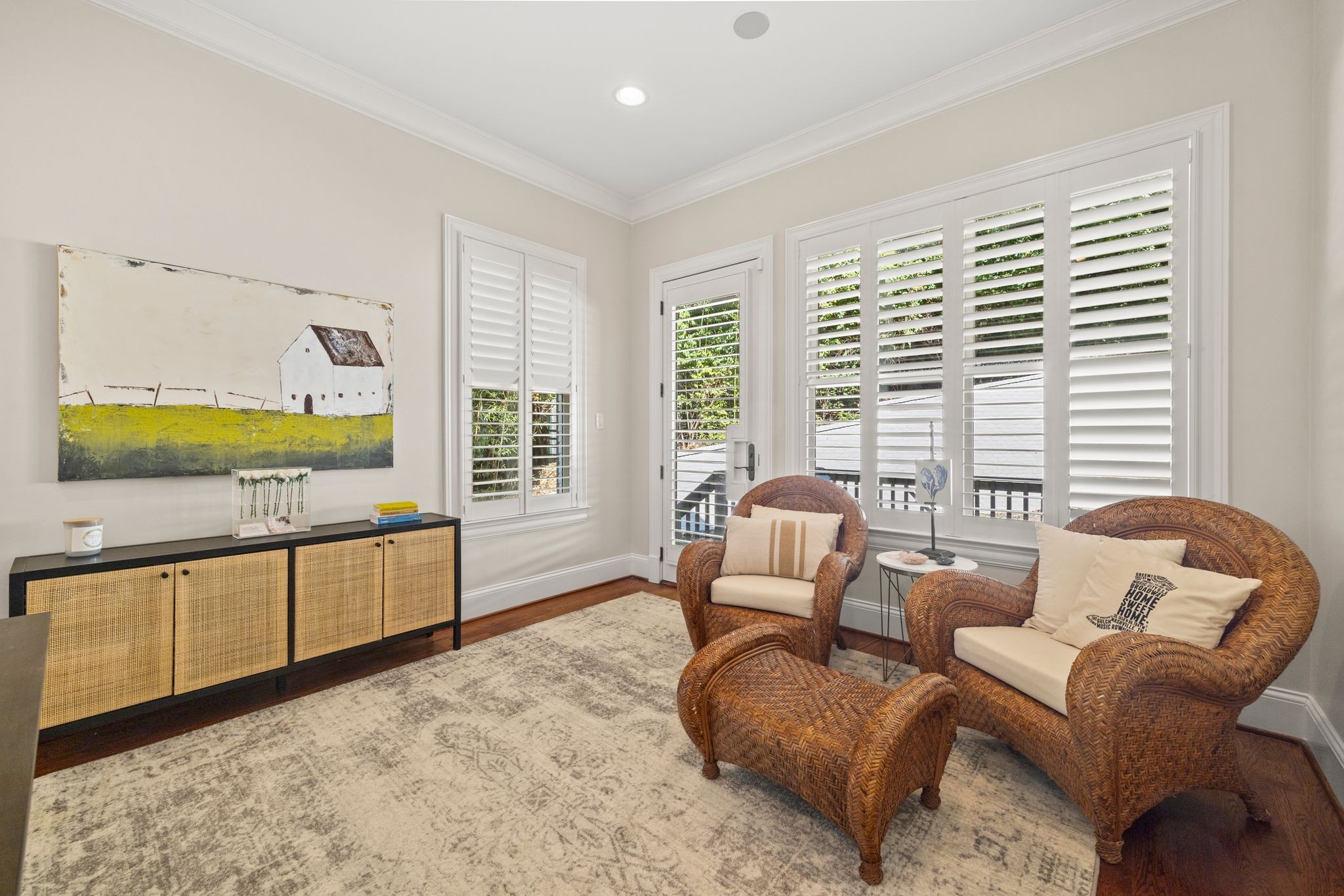 937 Travelers Ct