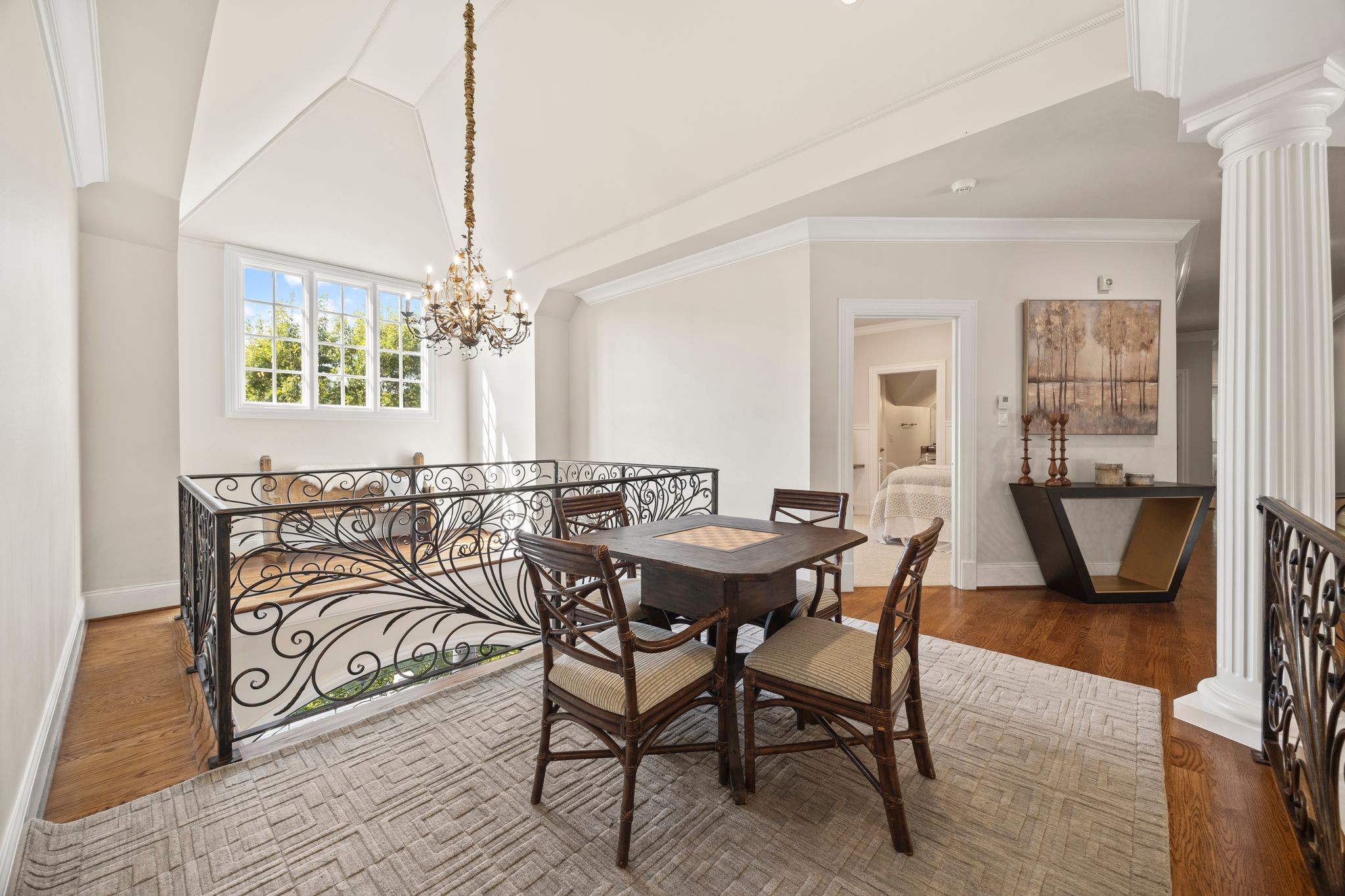937 Travelers Ct