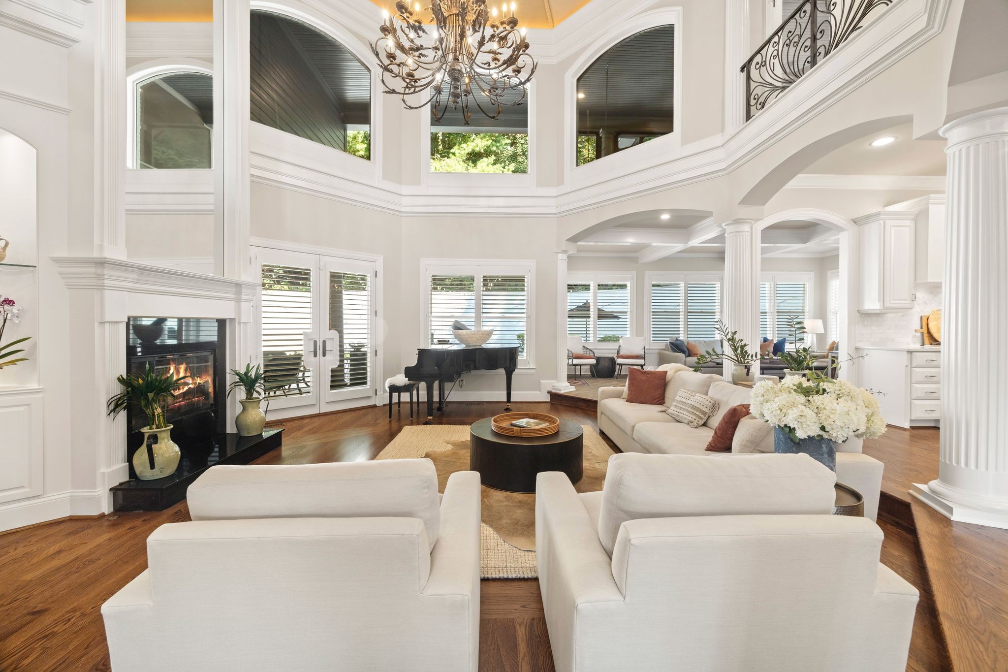 937 Travelers Ct