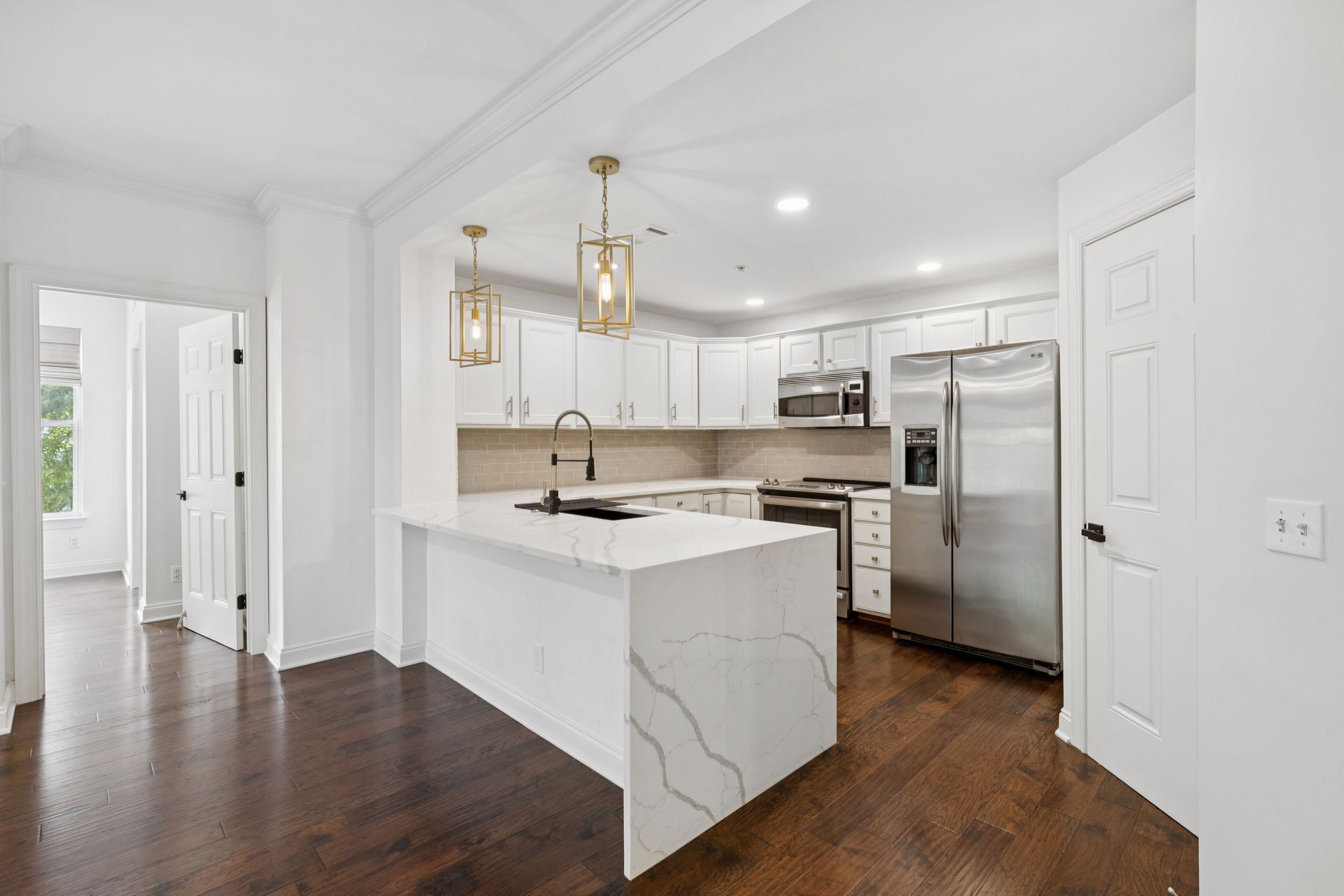 2000 Newark Ln Unit: F200