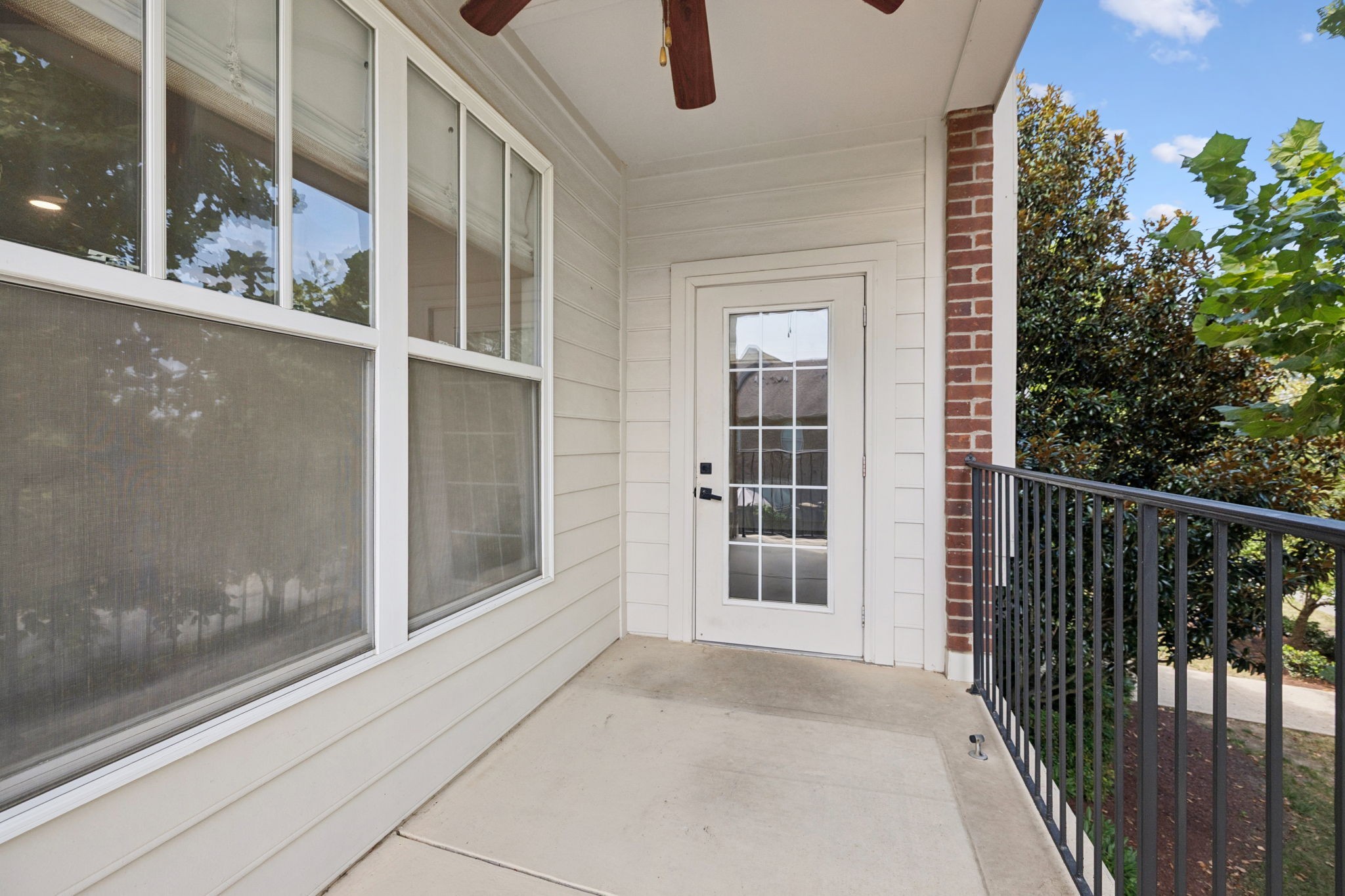 2000 Newark Ln Unit: F200