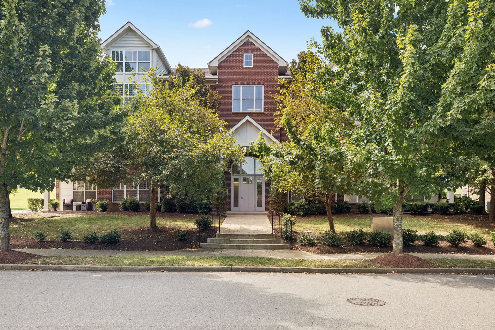 2000 Newark Ln Unit: F200