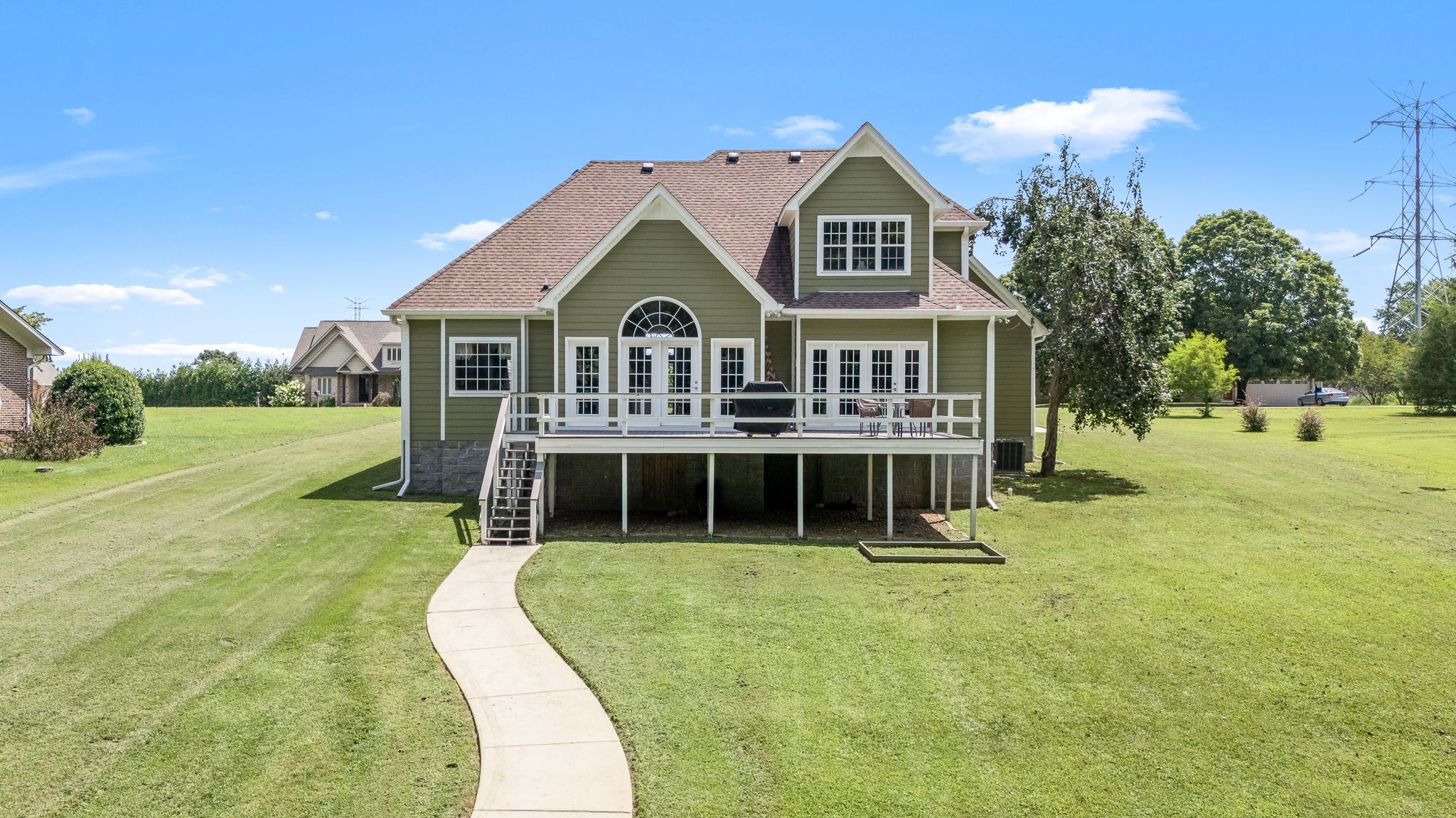 995 Dripping Springs Rd