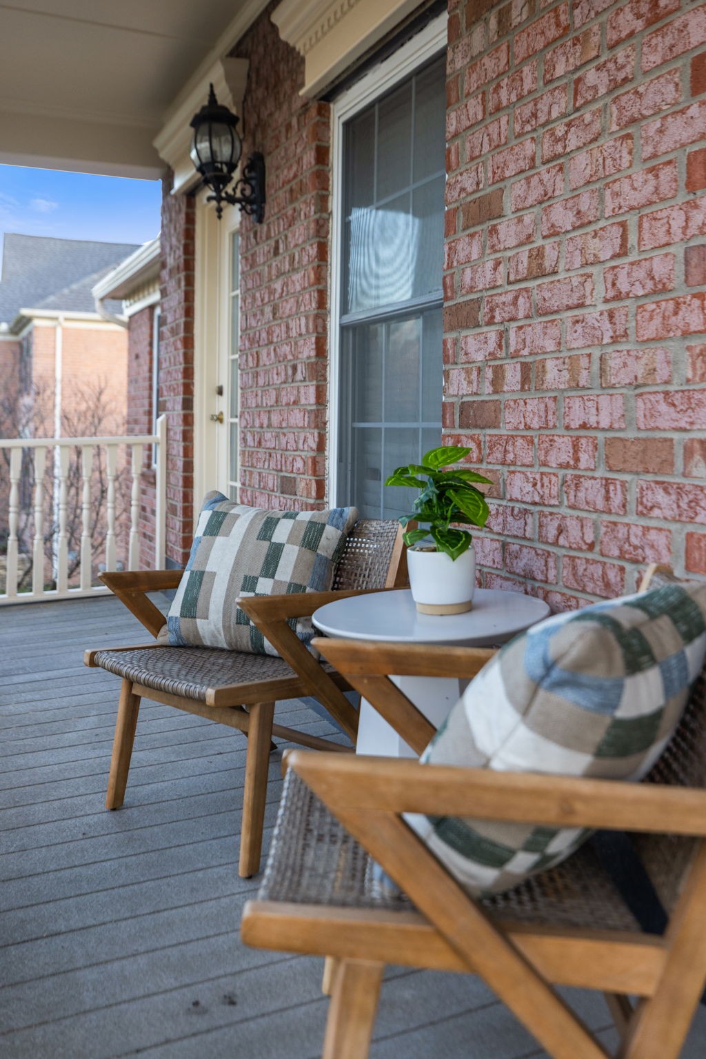 213 Winburn Ln
