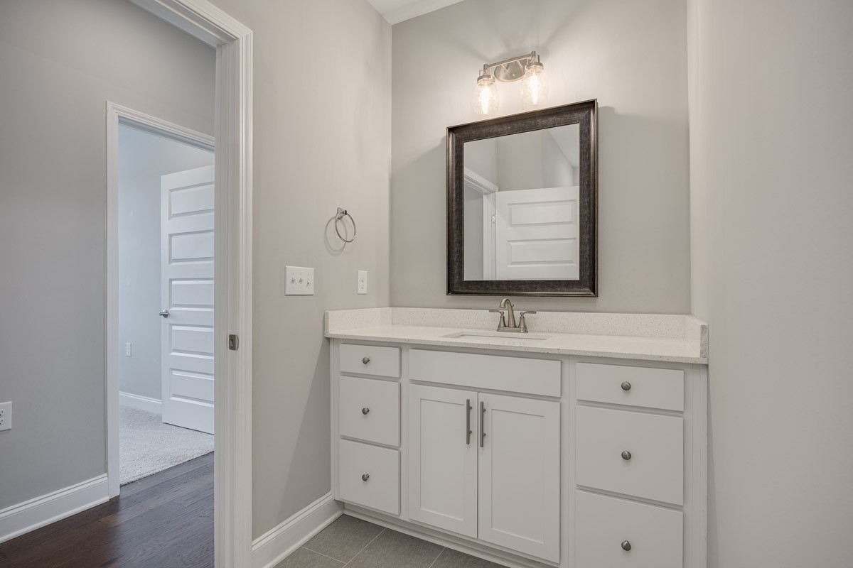 2000 Shadow Green Dr Unit: H-203