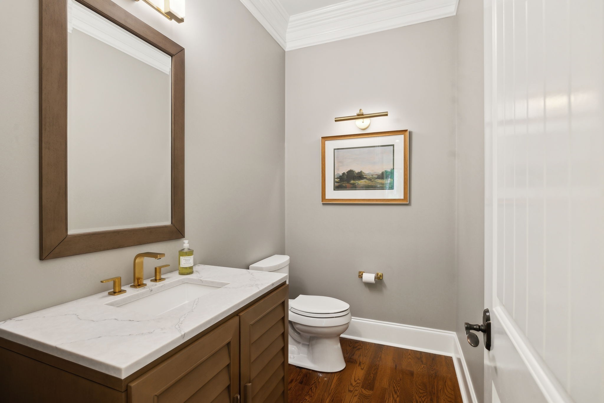 1075 Natchez Valley Ln