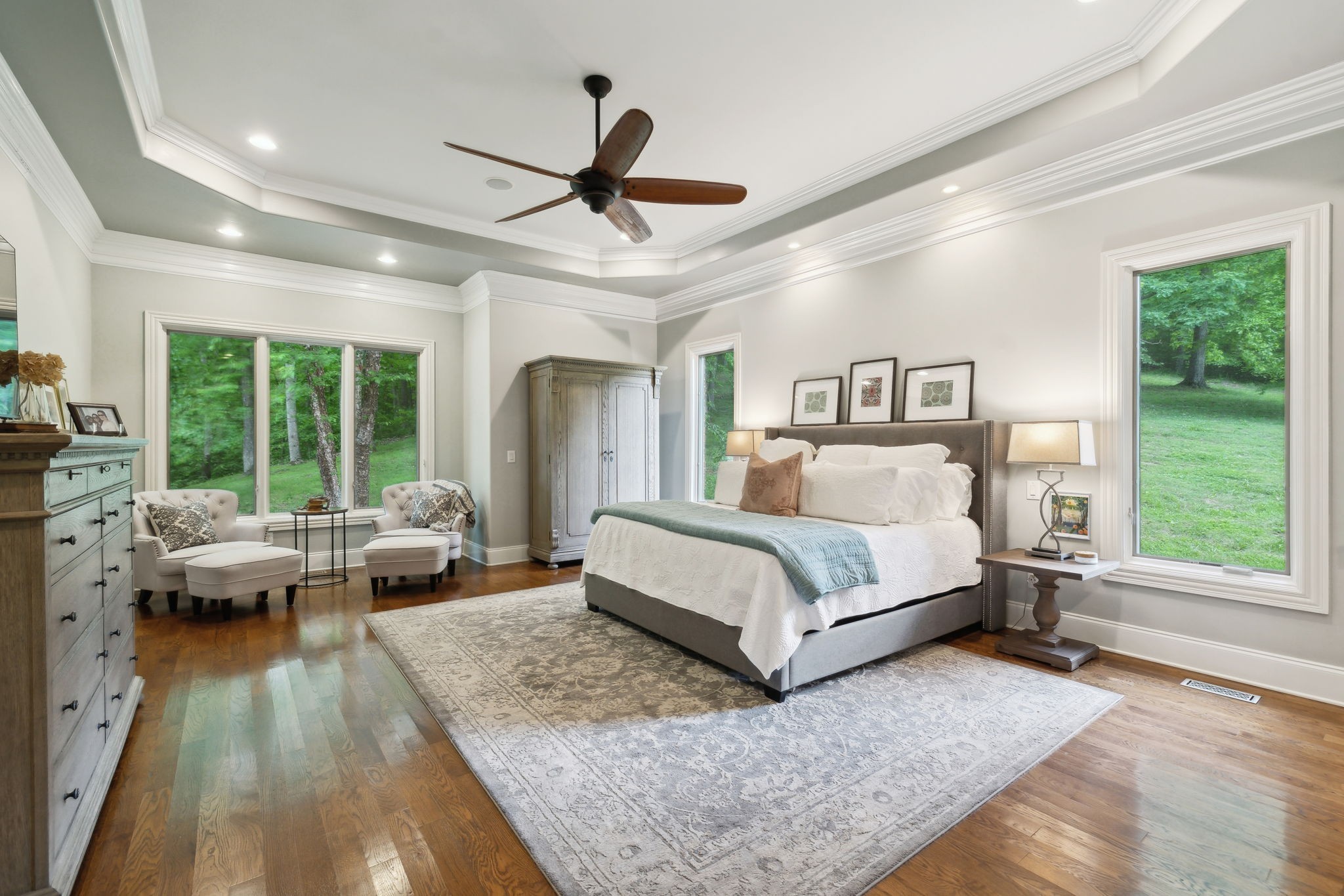 1075 Natchez Valley Ln