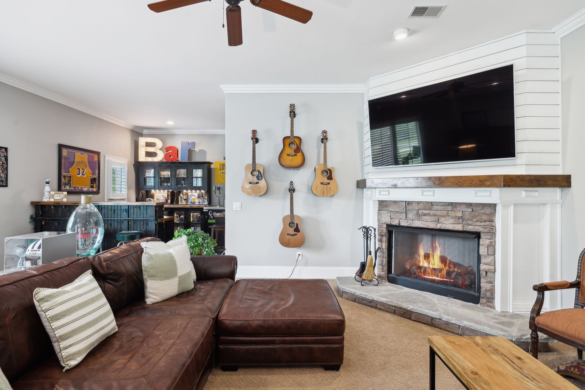 1075 Natchez Valley Ln