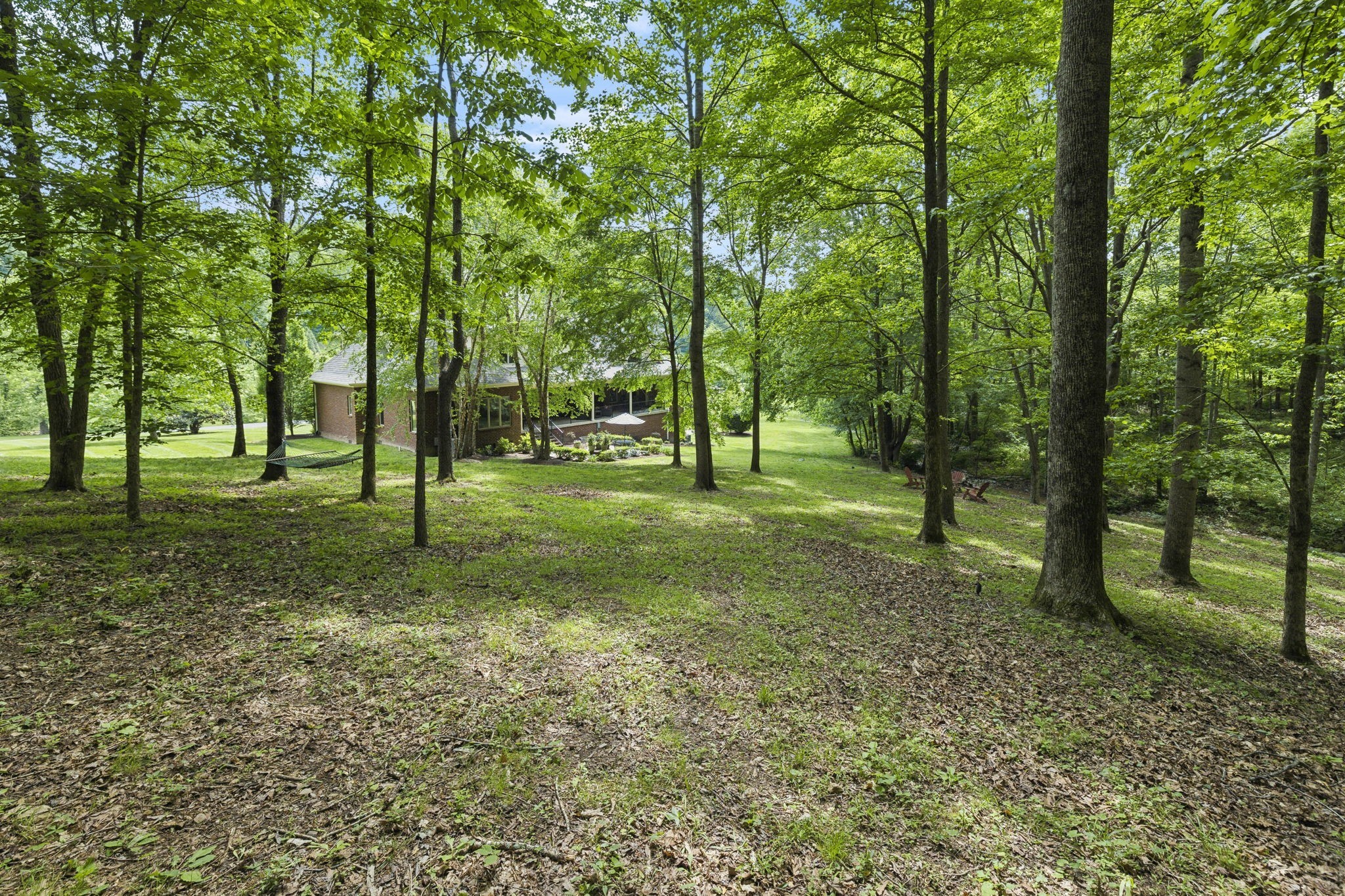 1075 Natchez Valley Ln