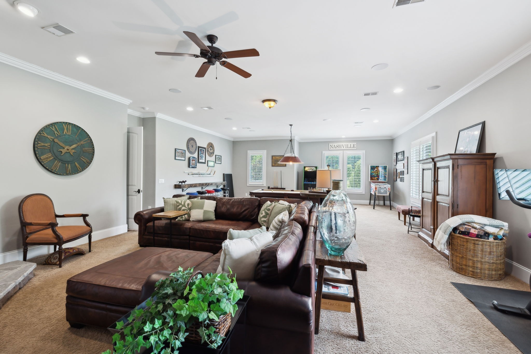 1075 Natchez Valley Ln