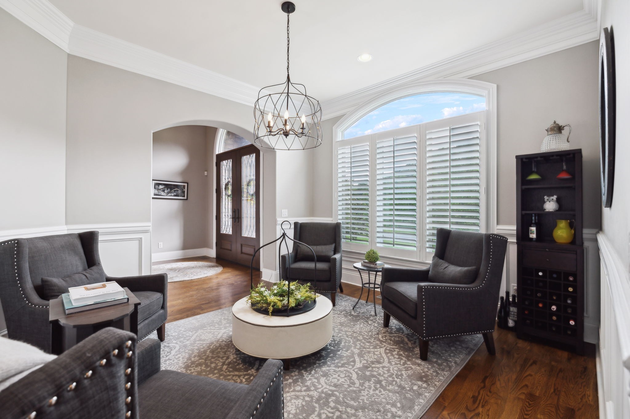 1075 Natchez Valley Ln