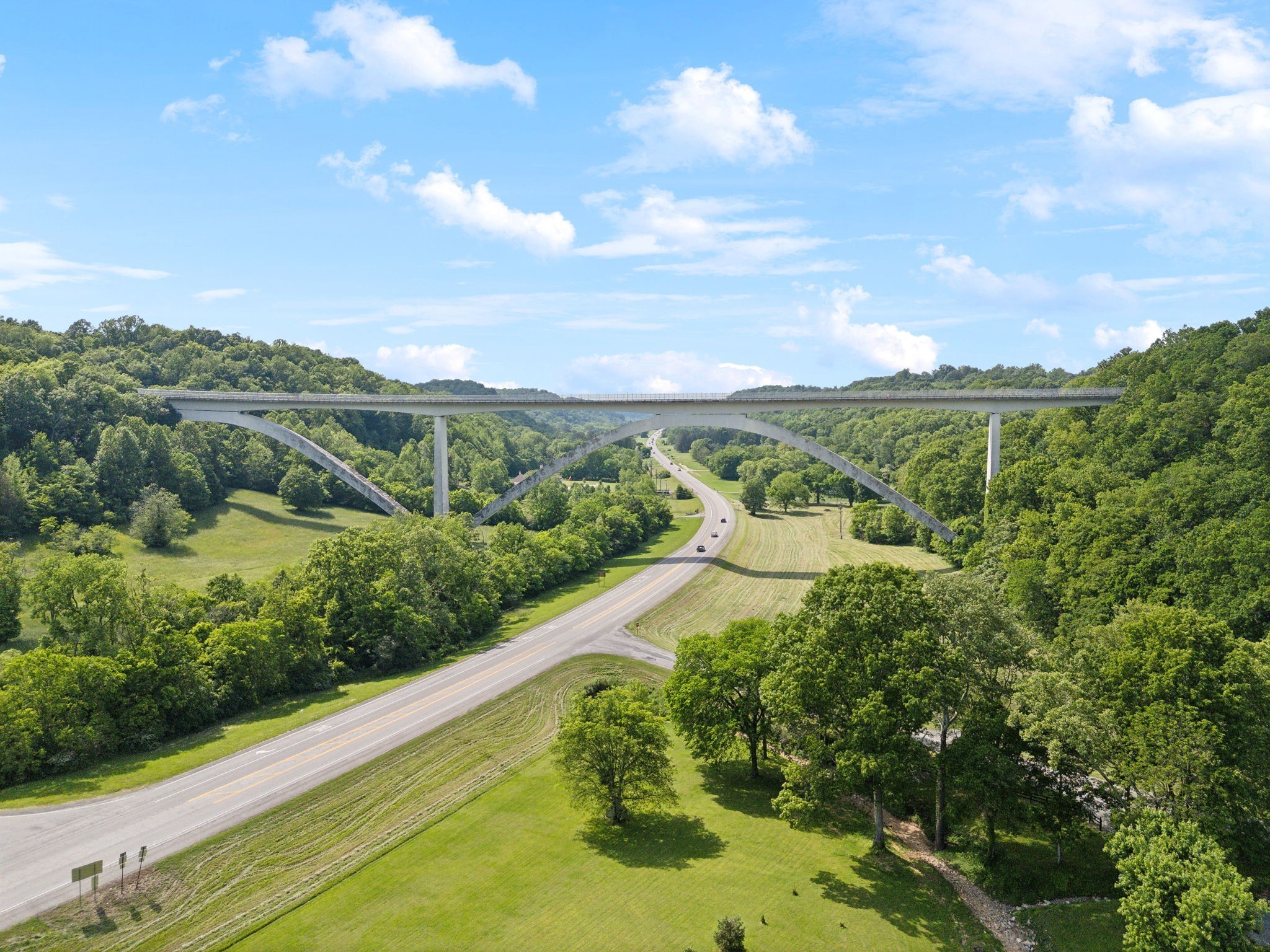 1075 Natchez Valley Ln