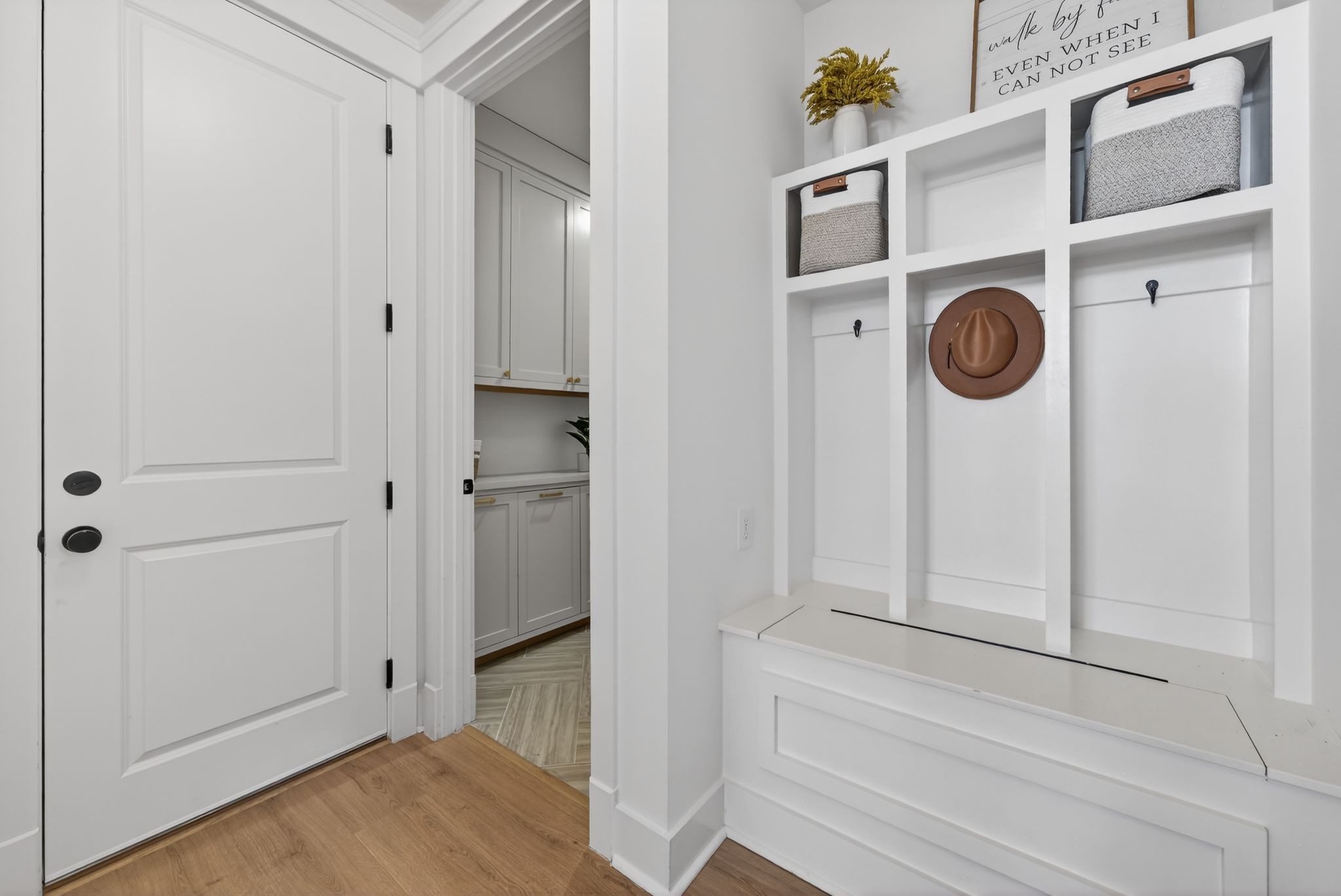 5120 High Park Hill Dr