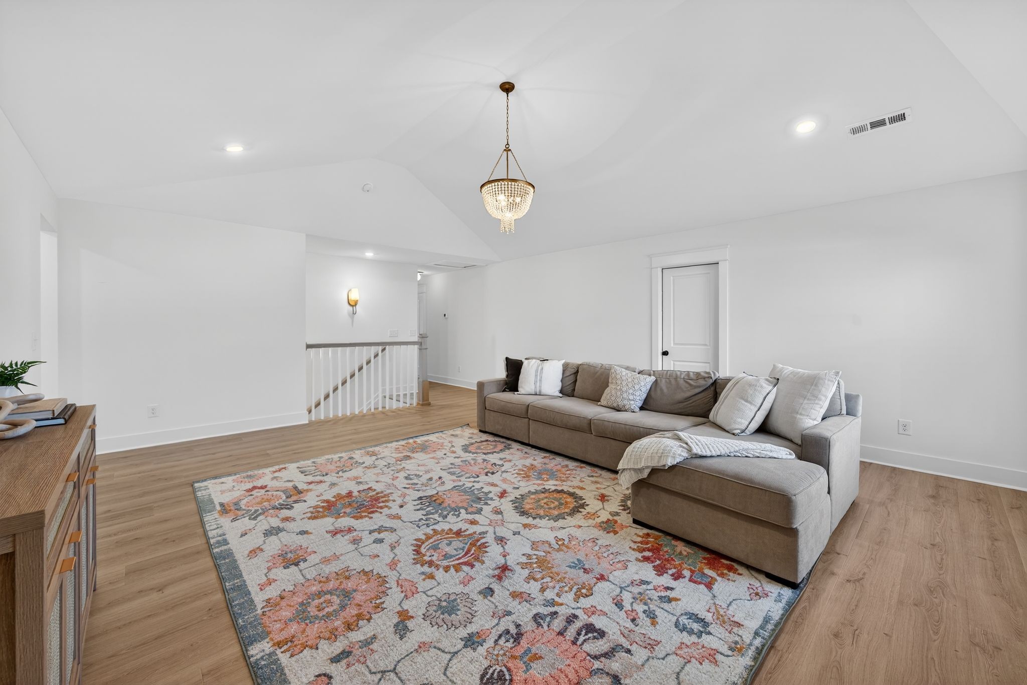 5120 High Park Hill Dr