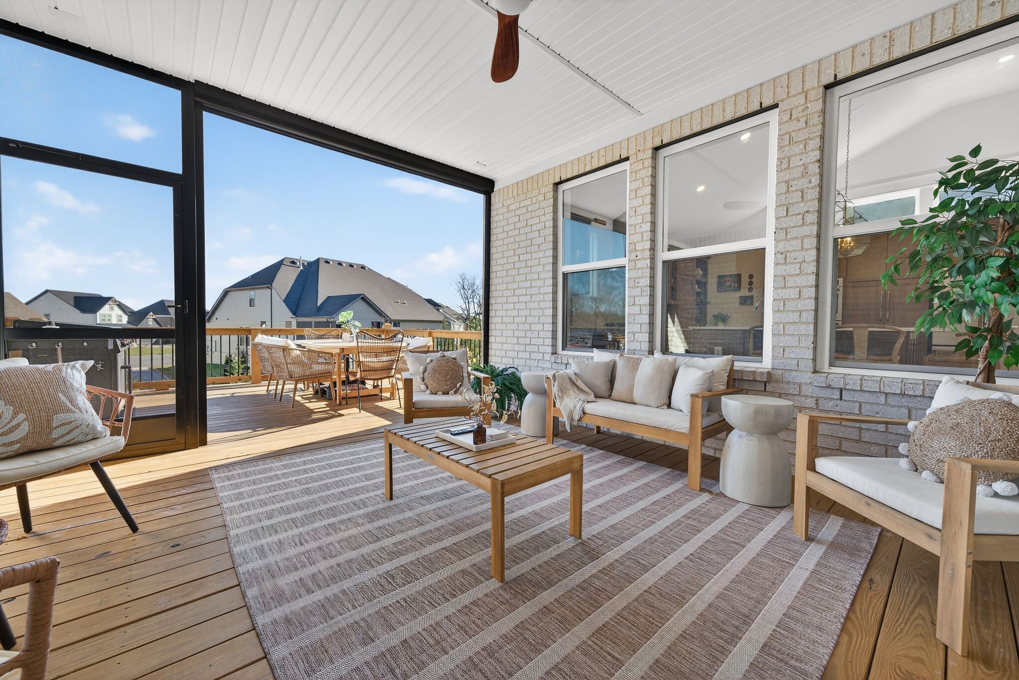 5120 High Park Hill Dr