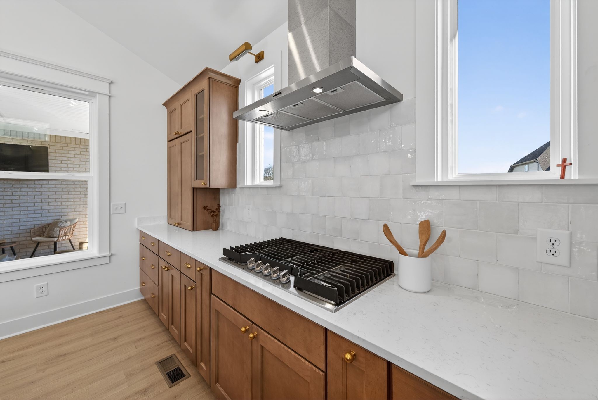 5120 High Park Hill Dr