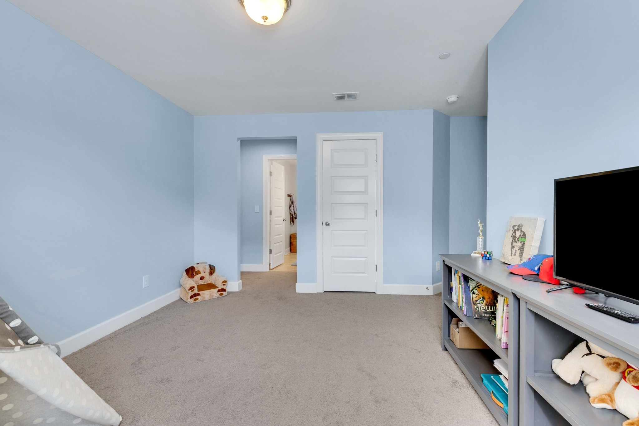 1114 Crossfield Dr