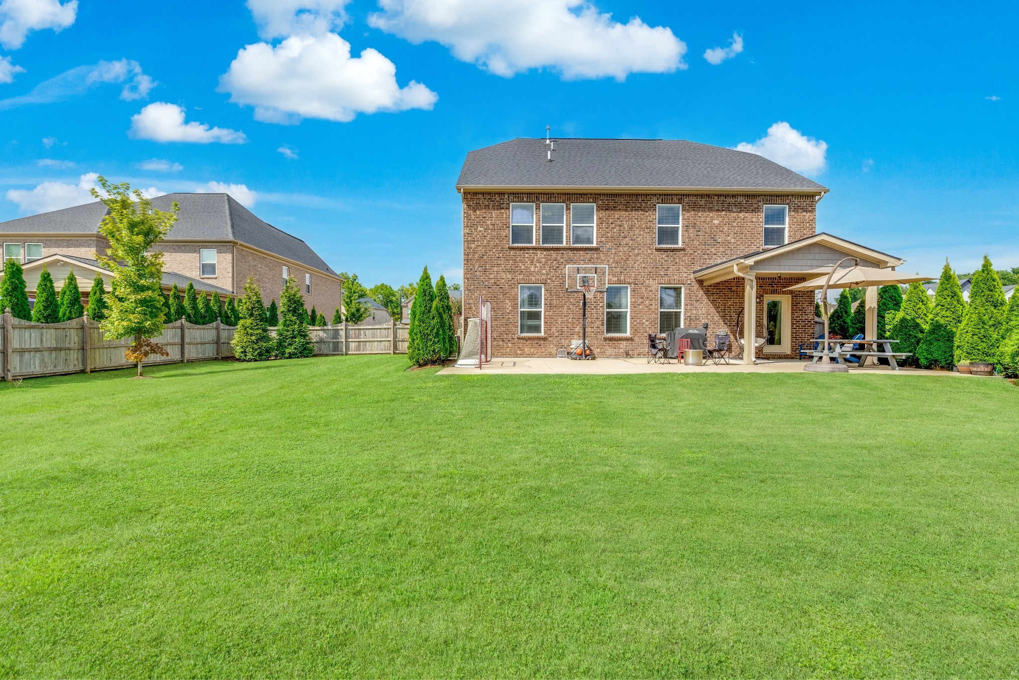 1114 Crossfield Dr