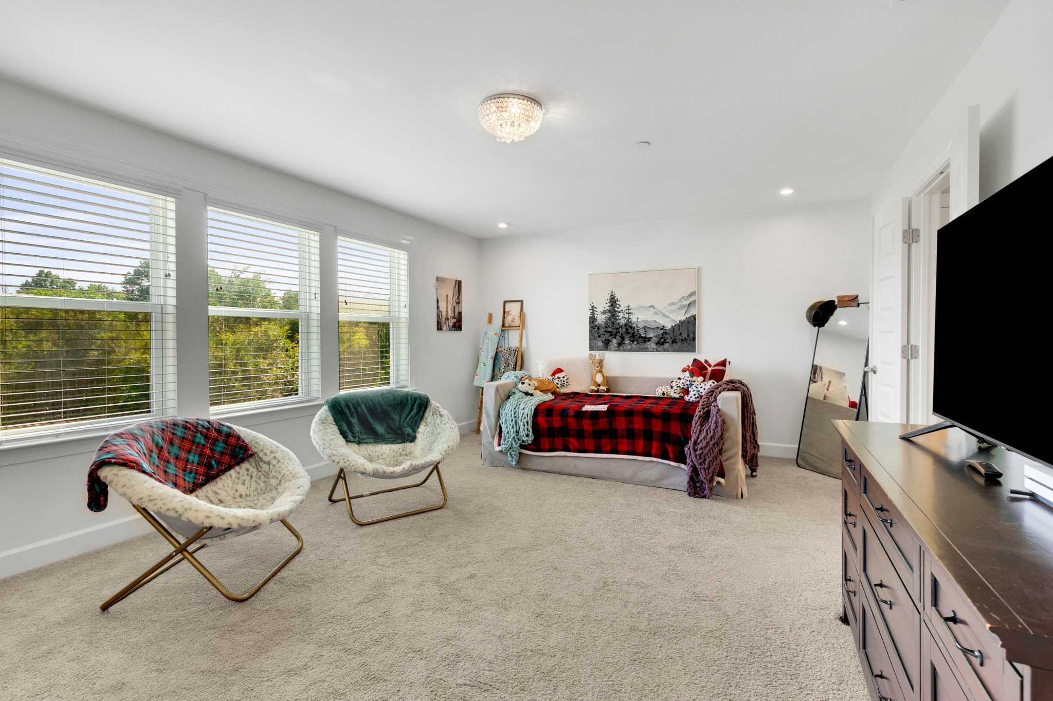 1114 Crossfield Dr